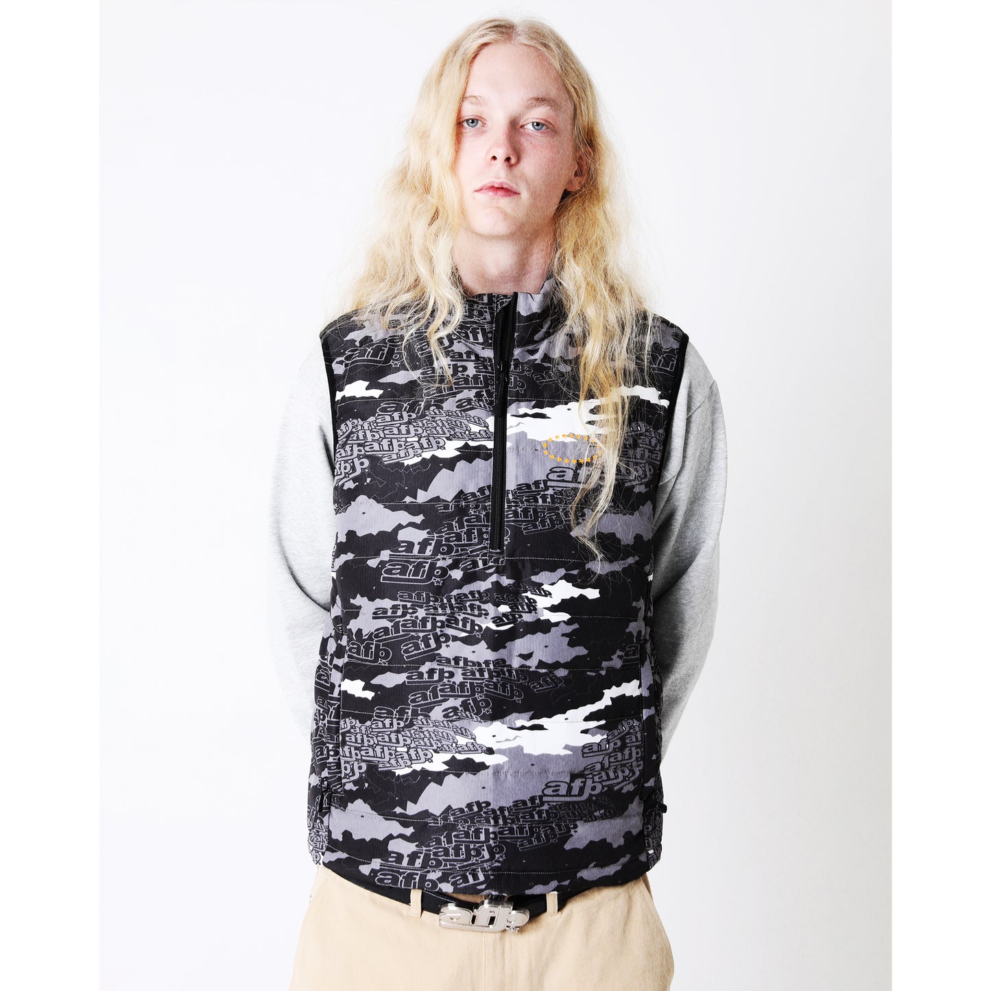 CAMO PULLOVER VEST / BLACK CAMO