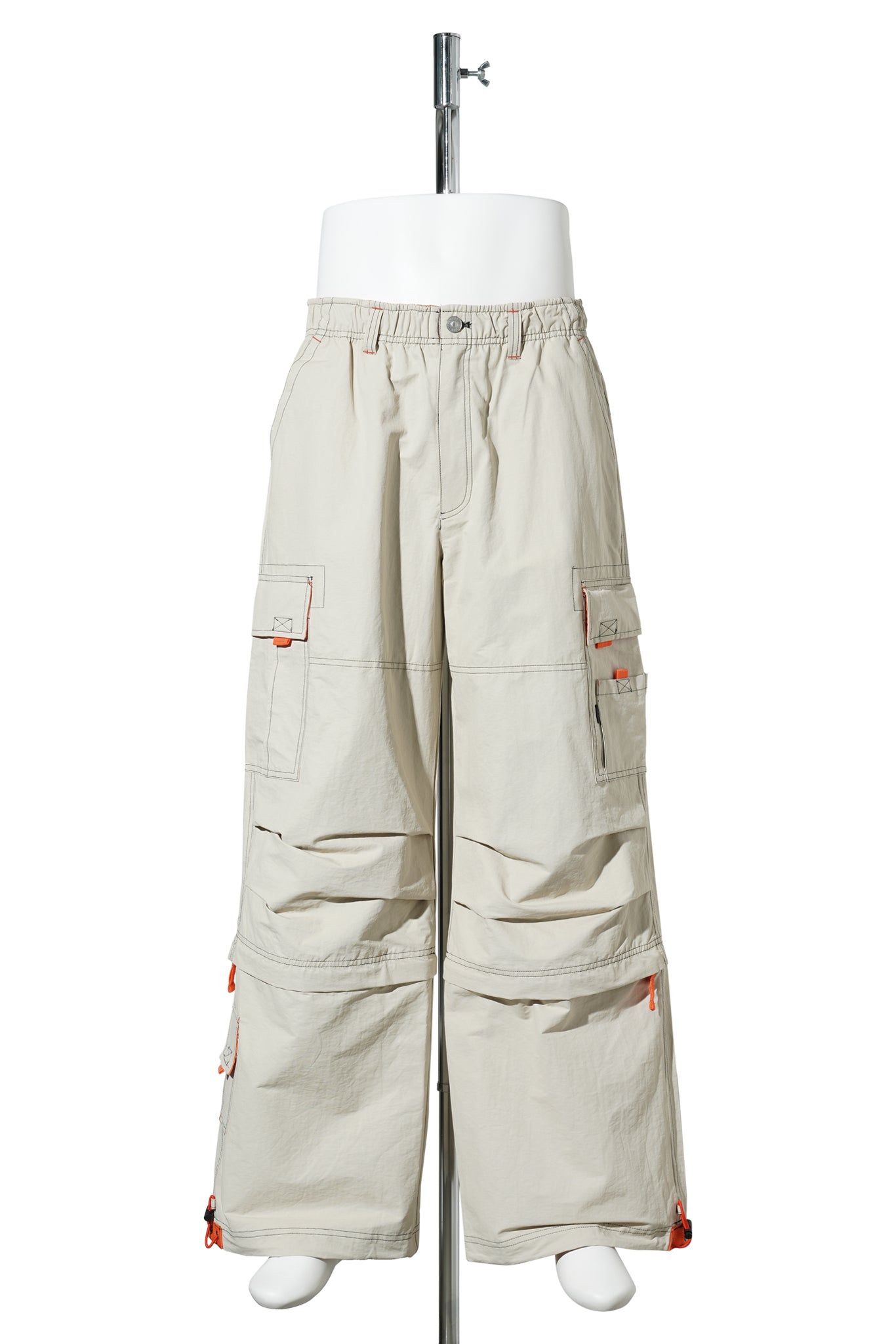 NYLON CARGO PANTS / BEIGE