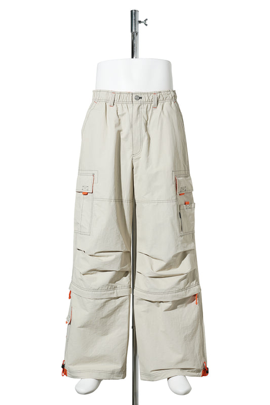 NYLON CARGO PANTS / BEIGE