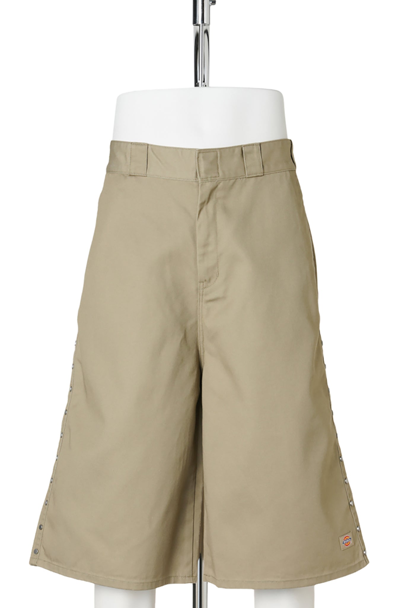 STUDDED HALF PANTS / KHAKI