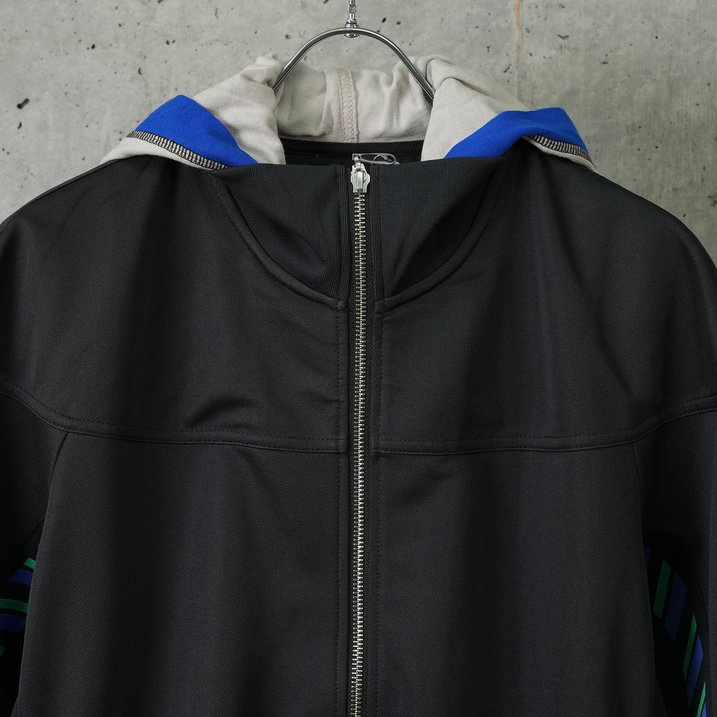 STYRAX TRACK JACKET / 001:ANTHRACITE