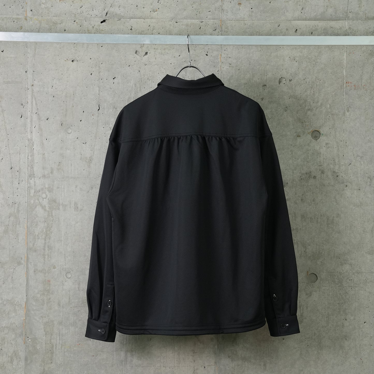 ORMOSIANCY PULLOVER / 001:ANTHRACITE