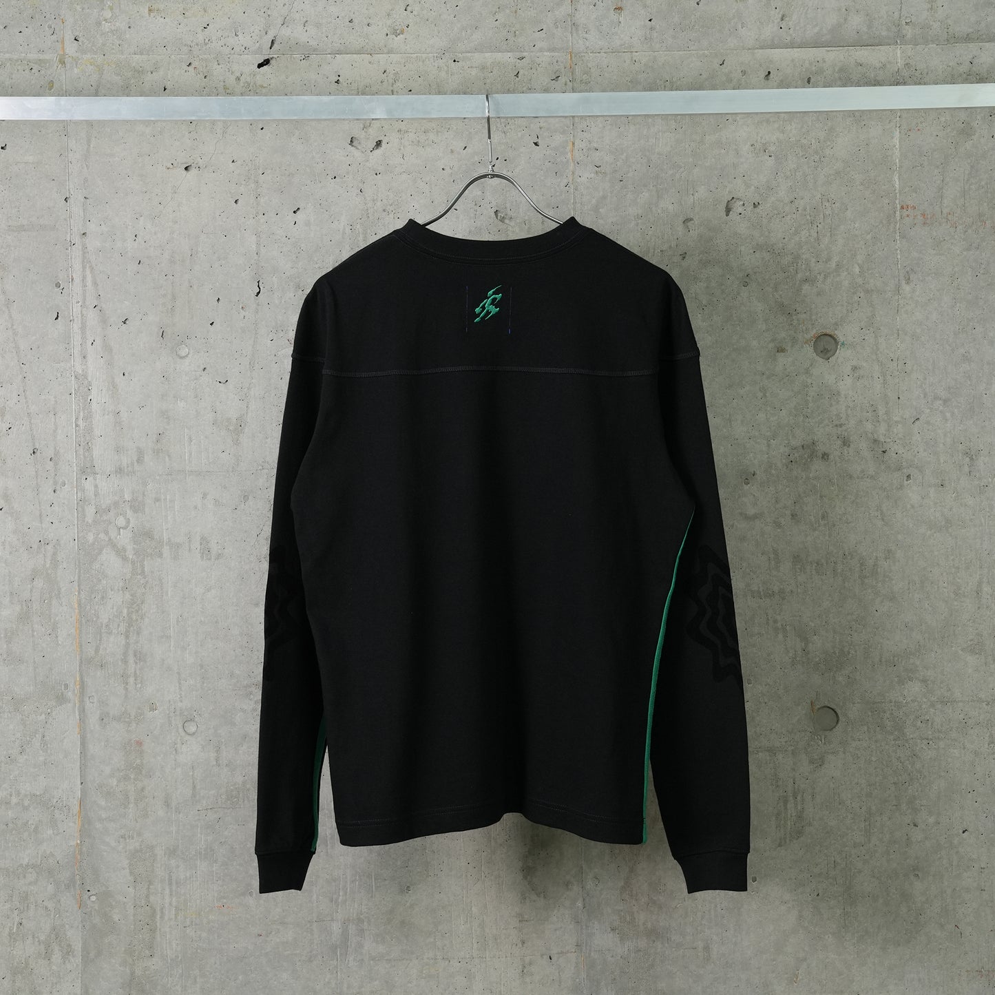 BIXANCE LONG SLEEVE / 001:ANTHRACITE