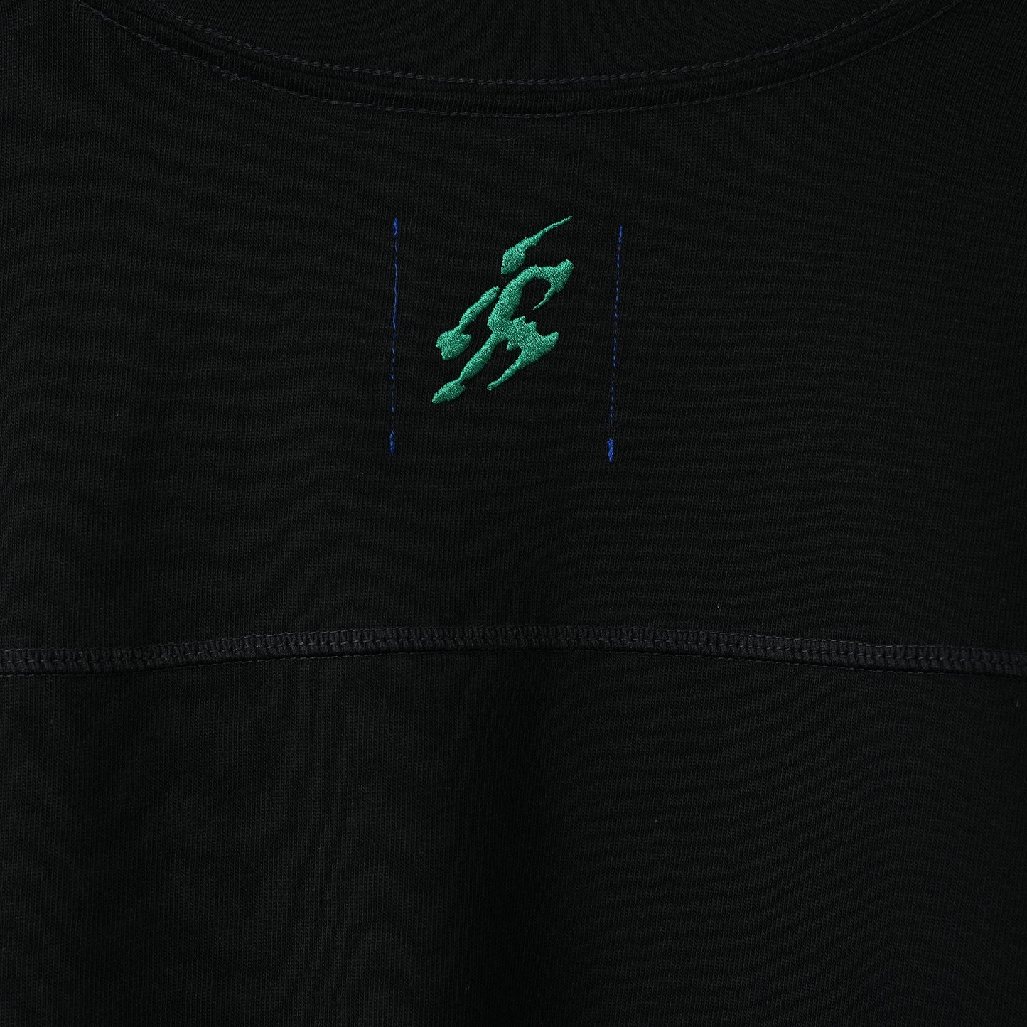 BIXANCE LONG SLEEVE / 001:ANTHRACITE