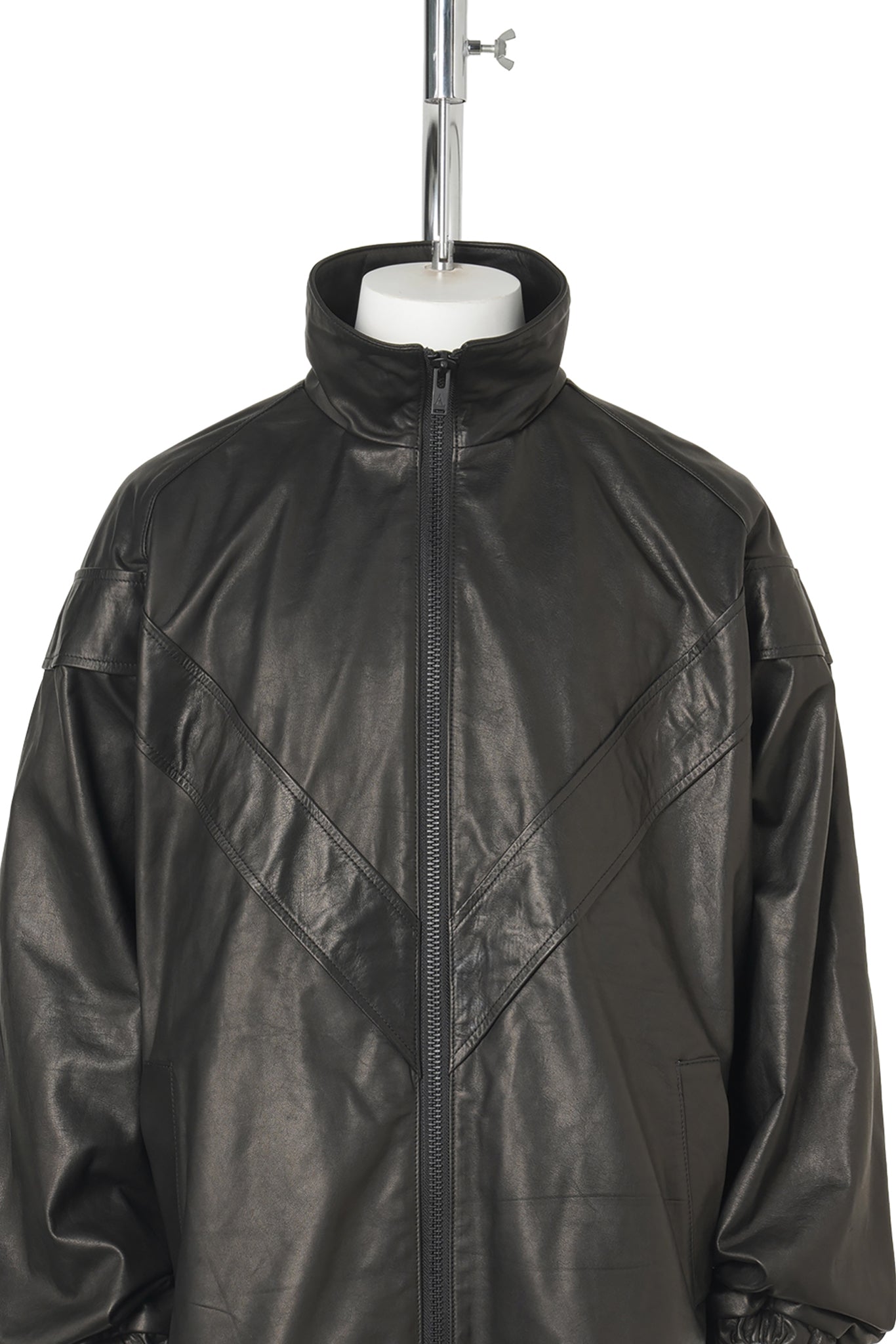 PHYSICAL FITNESS JACKET / BLACK LUXE