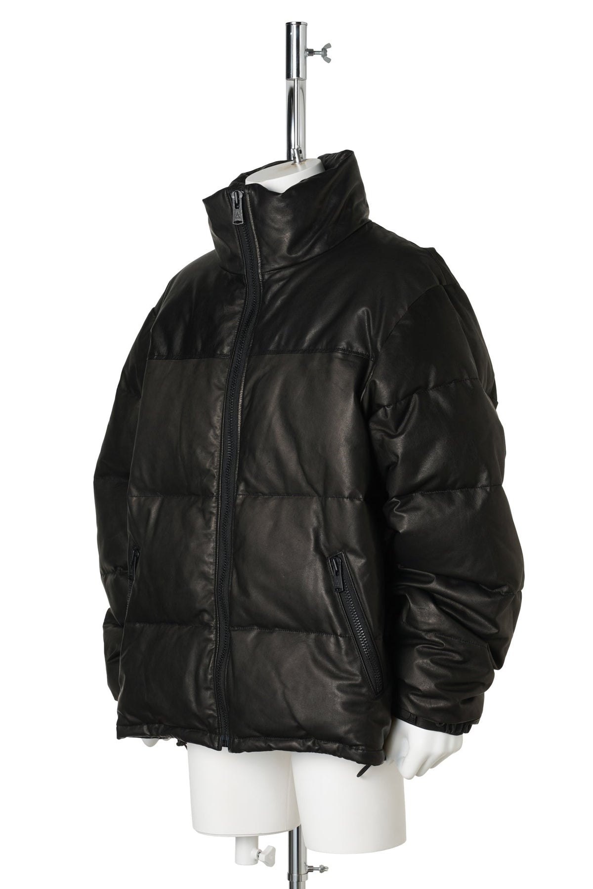 DOWN JACKET / BLACK LUXE