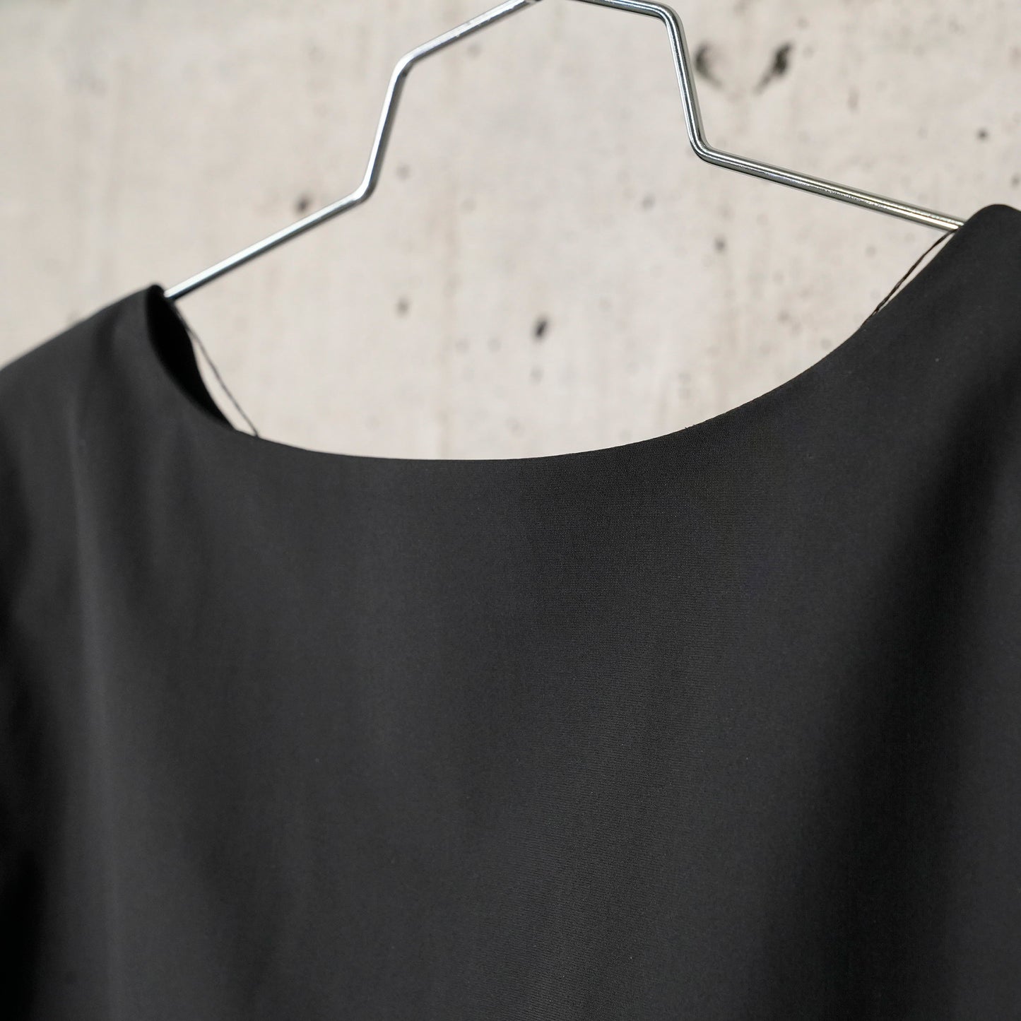 BOAT NECK TWO WAY TOP / BLACK