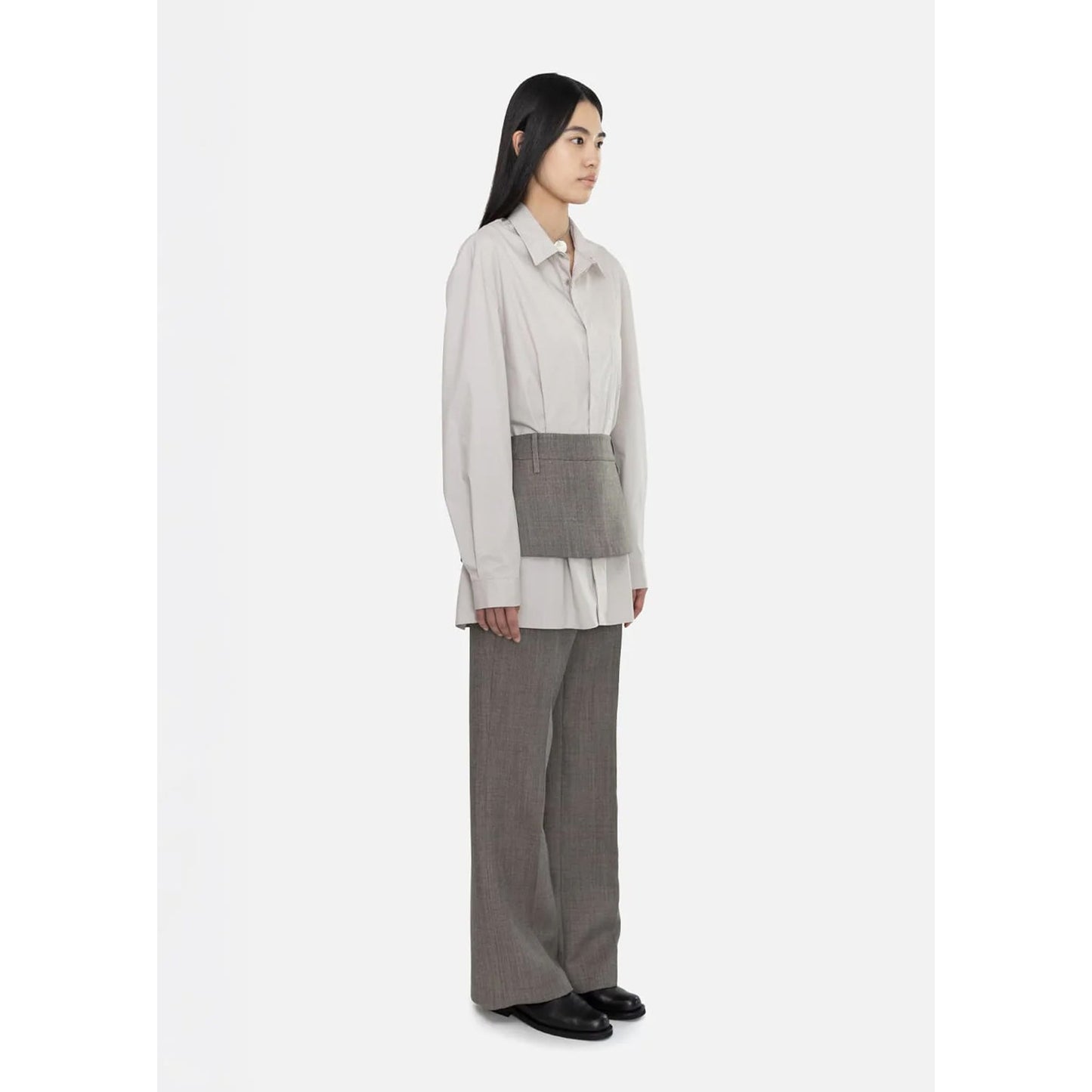 APRON MINI LAYERED SKIRT / GREY BEIGE