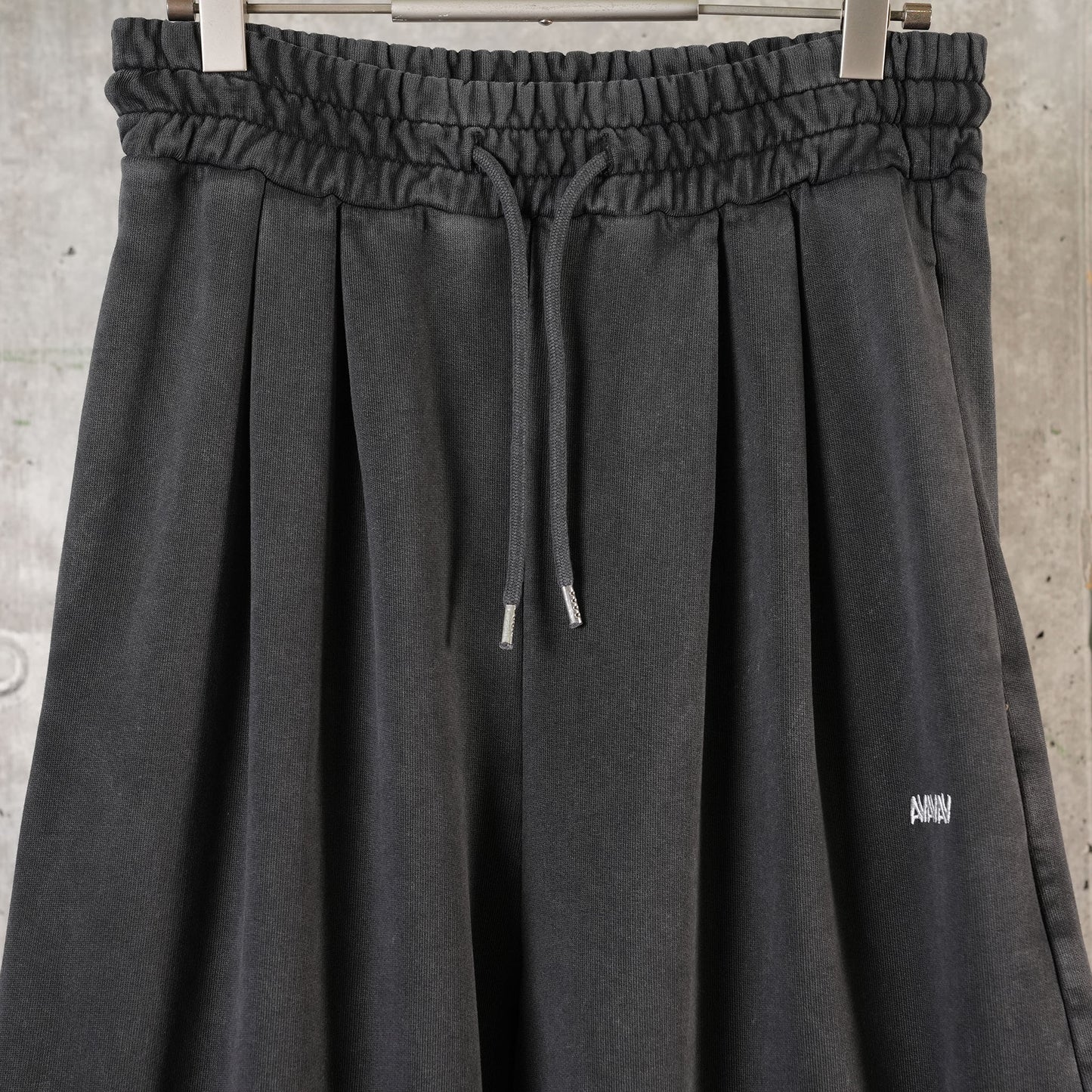 SMOCKED TRACK PANT / BLACK