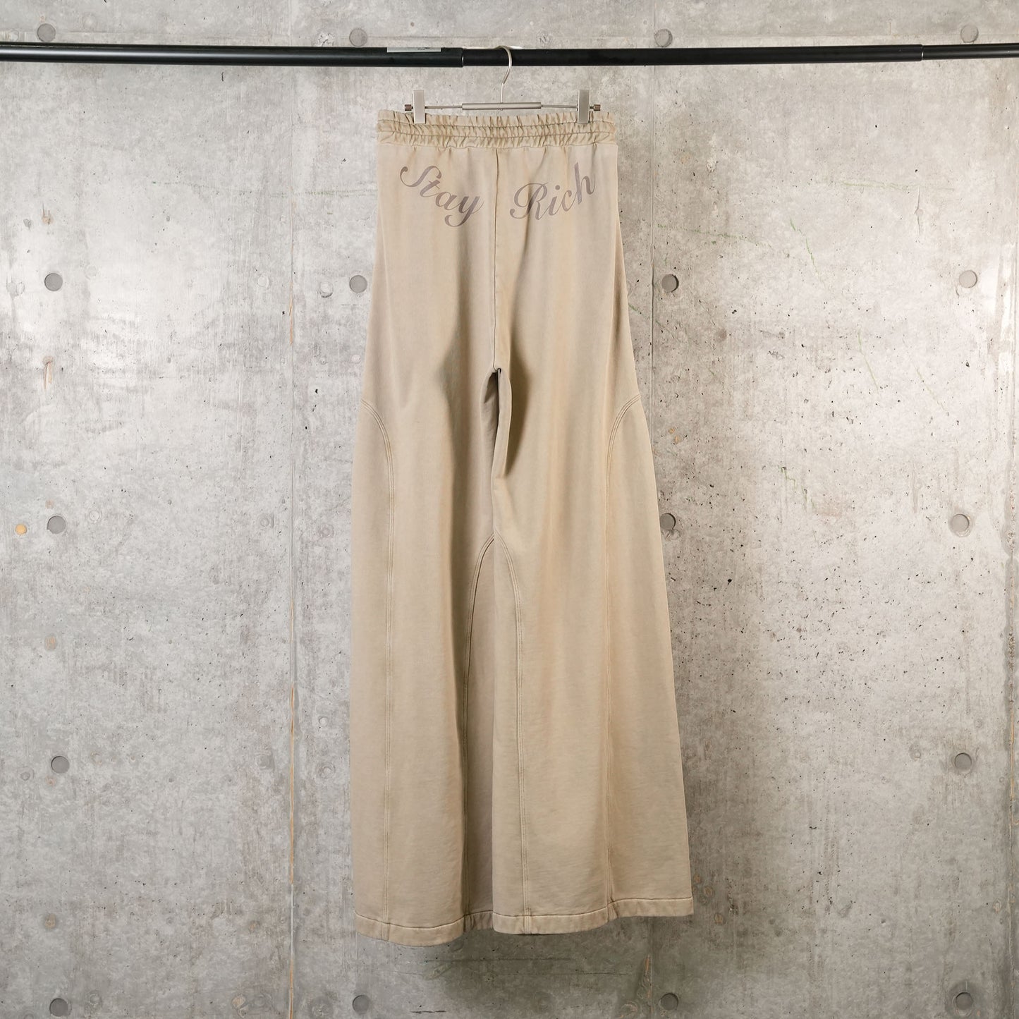 TRACK PANT / BEIGE