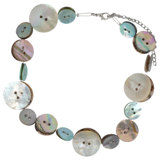 BUTTON NECKLACE / PEARLESCENT