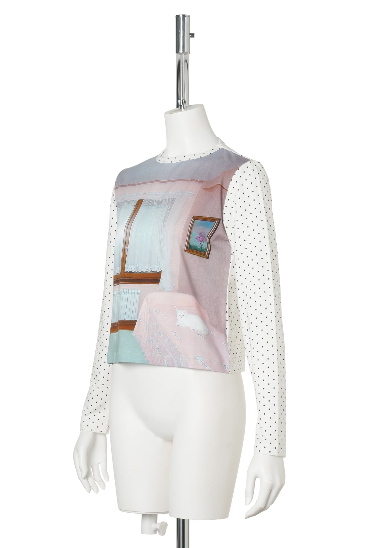 LONG SLEEVE T-SHIRT / ROOM
