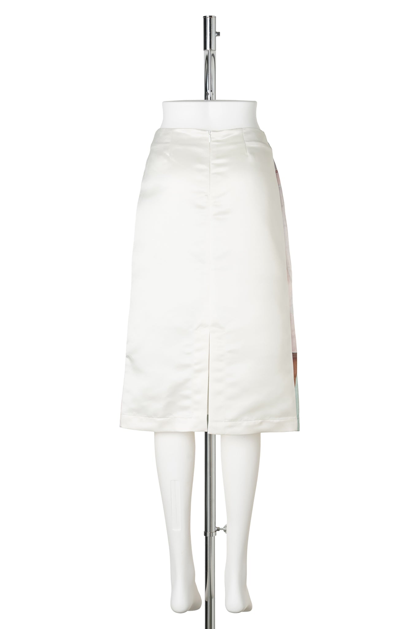 MEDIUM SKIRT / ROOM