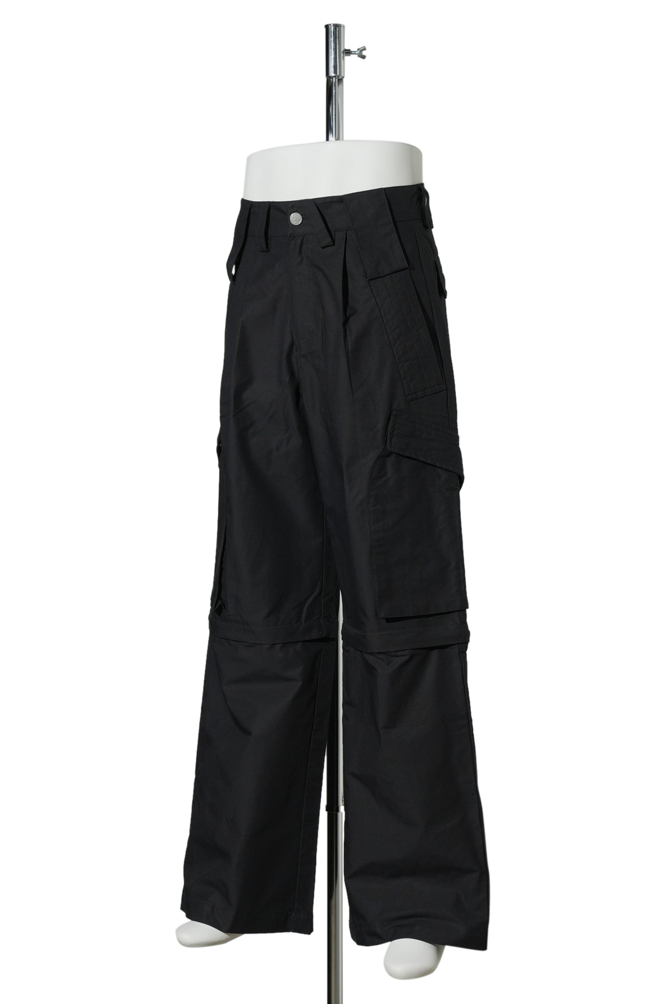 DOLLY , JET BLACK CARGOS / BLACK