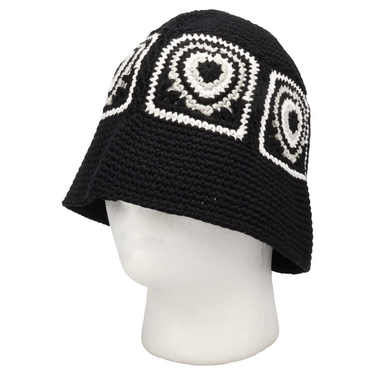 HEART CROCHET BUCKET HAT / BLACK