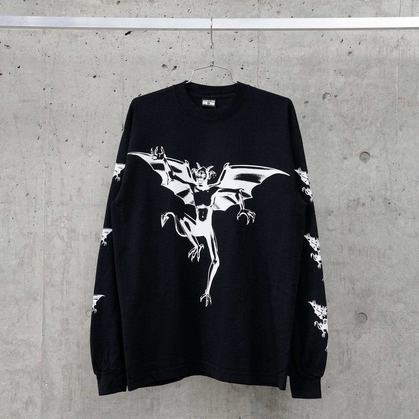 WHO THE DEVIL? LONGSLEEVE / BLACK