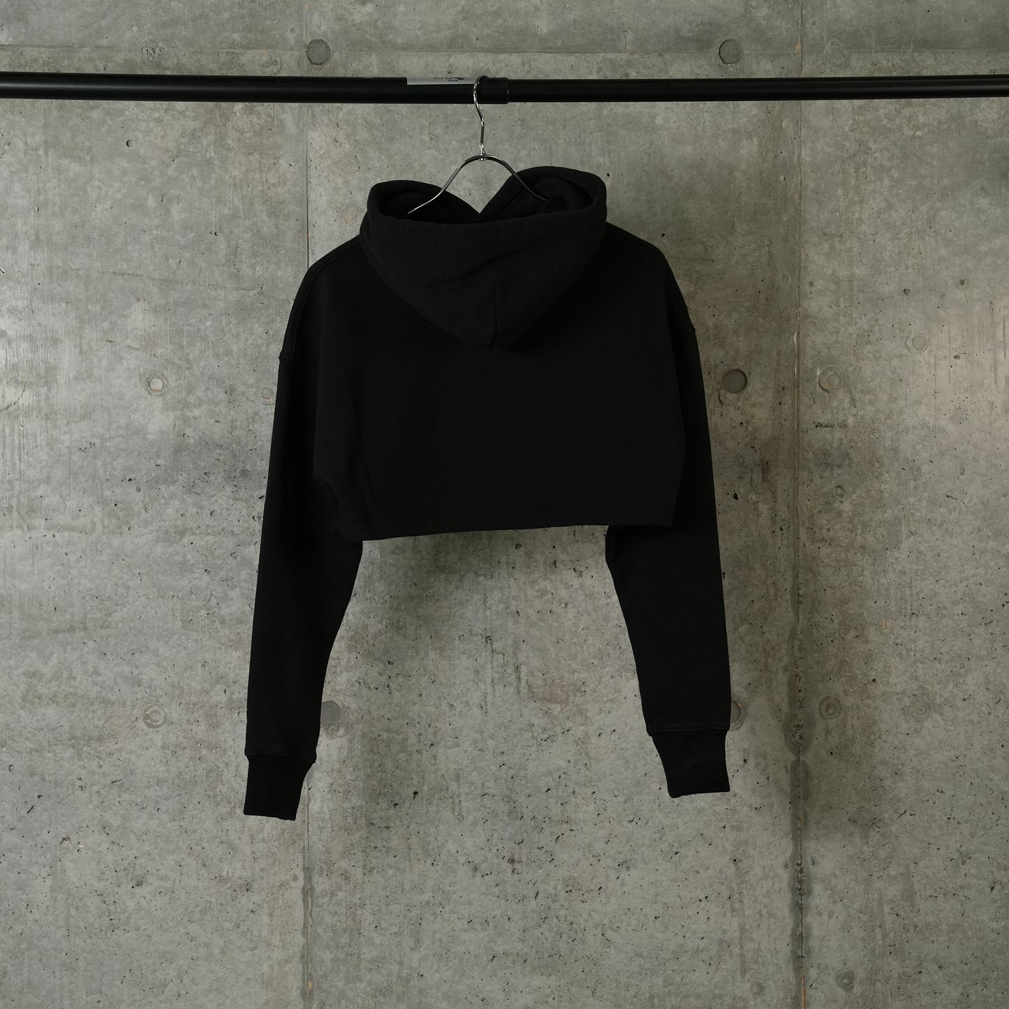 CROPPED HOOD / BLACK