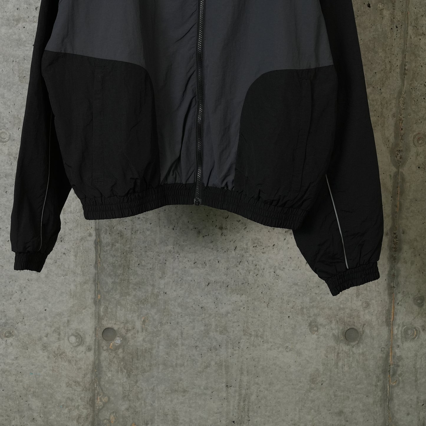 SHELL TRACK TOP / BLACK