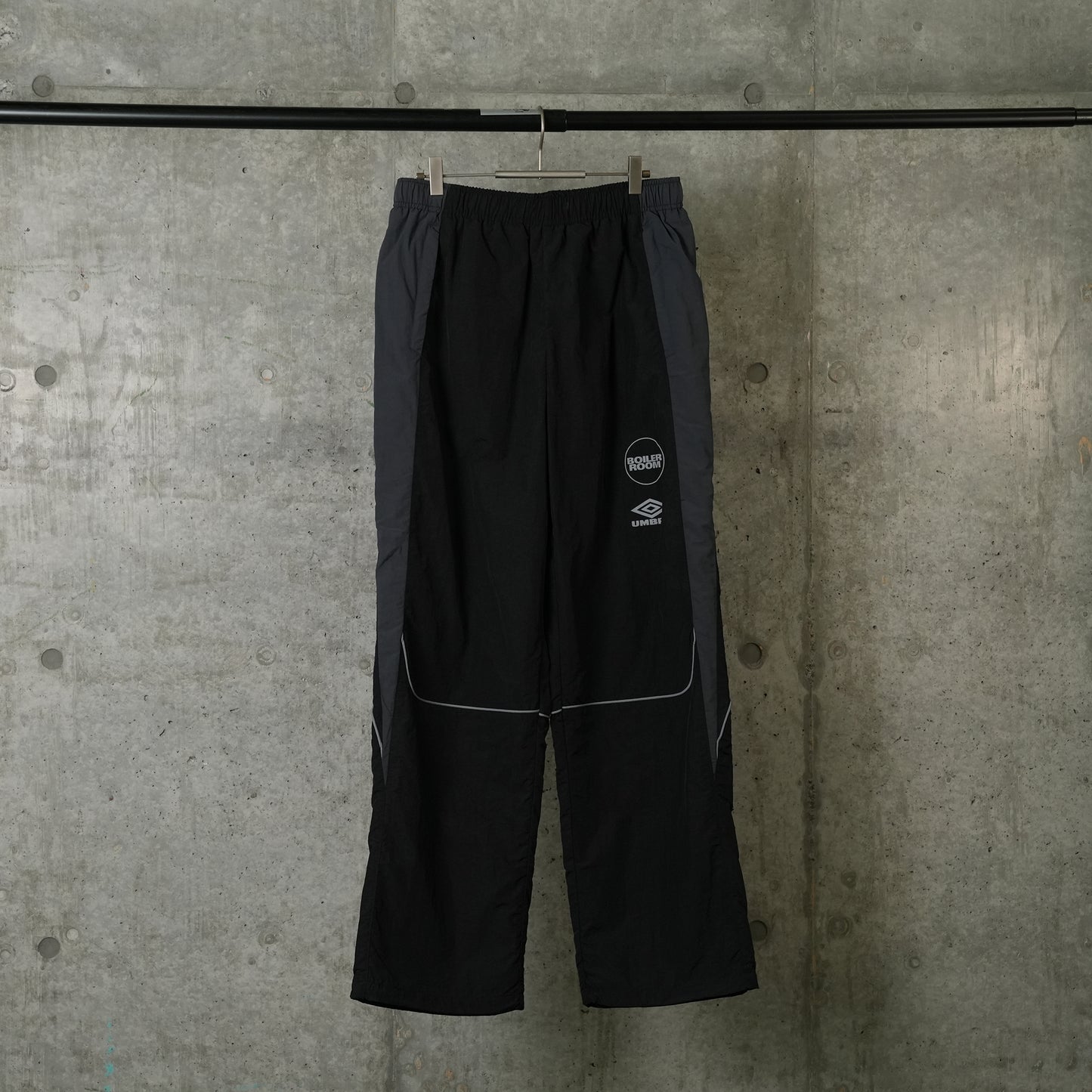 SHELL TRACK PANT / BLACK