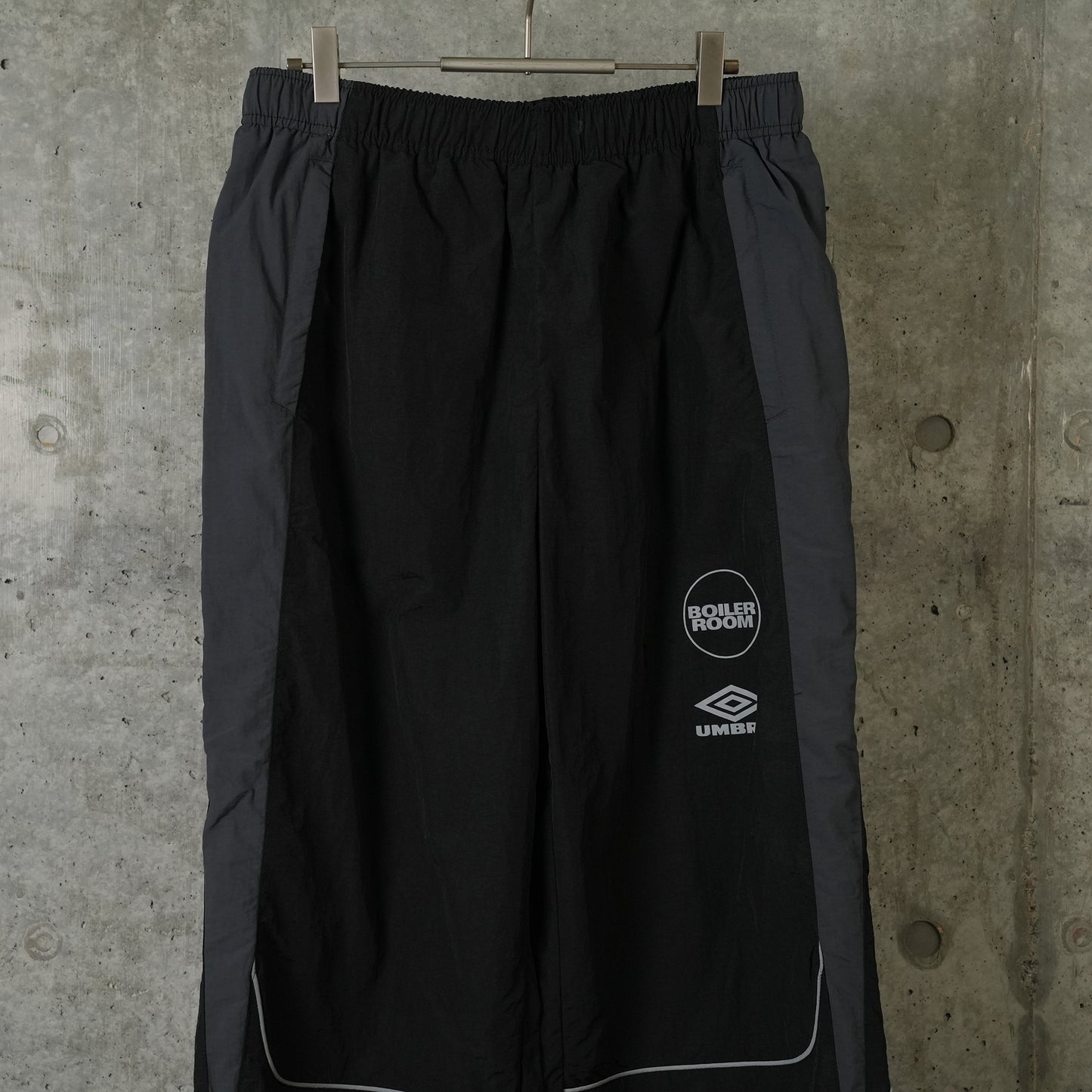 SHELL TRACK PANT / BLACK