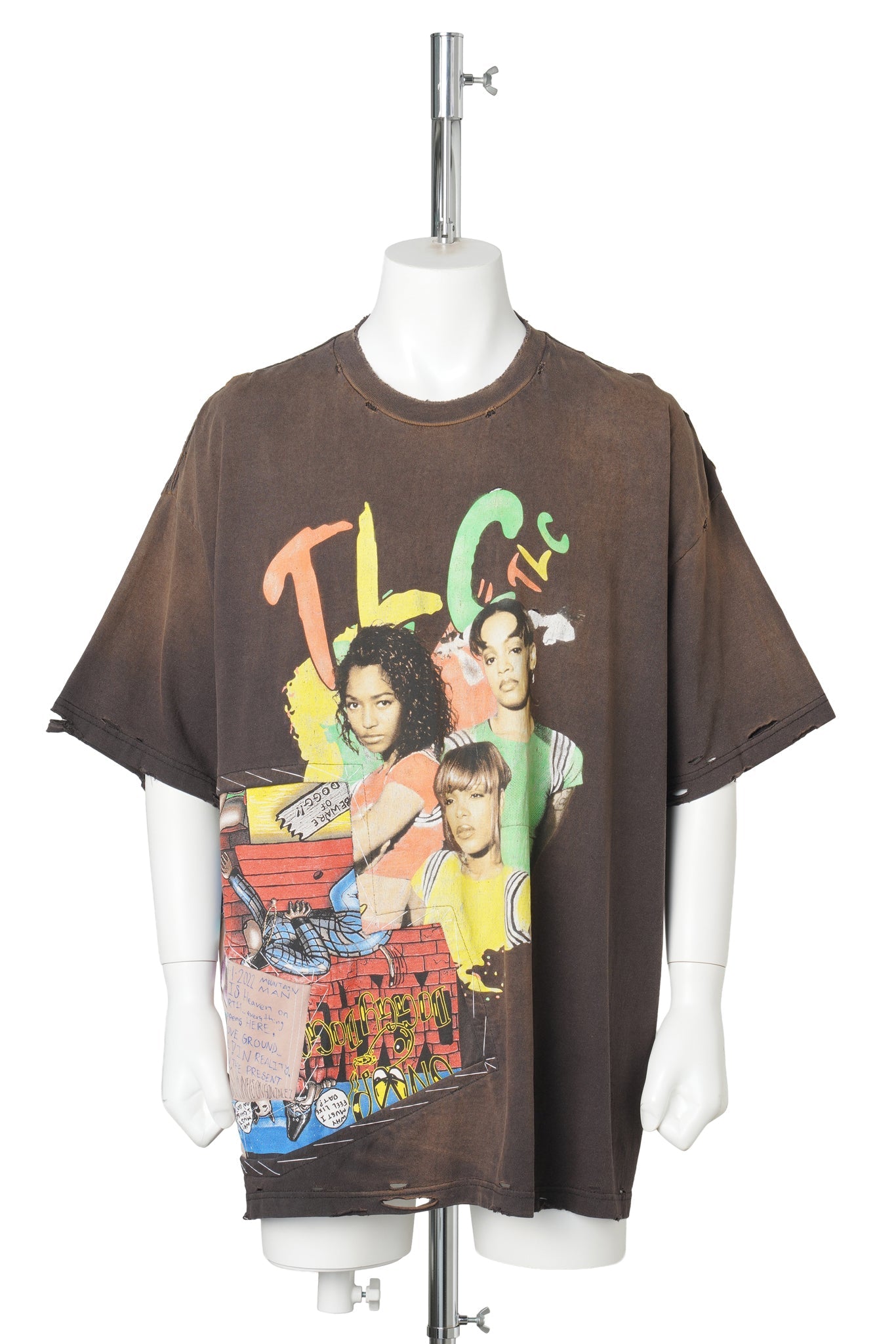 WHERE DREAMS COME TRUE” T-SHIRT / BLACK