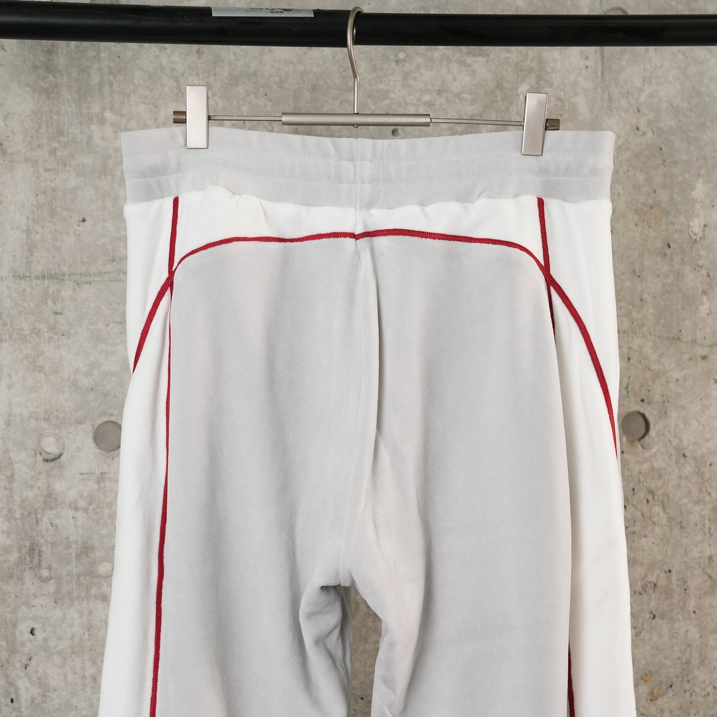 VELOUR COVER STITCH TRACK PANTS / CSB597:GREY/WHITE