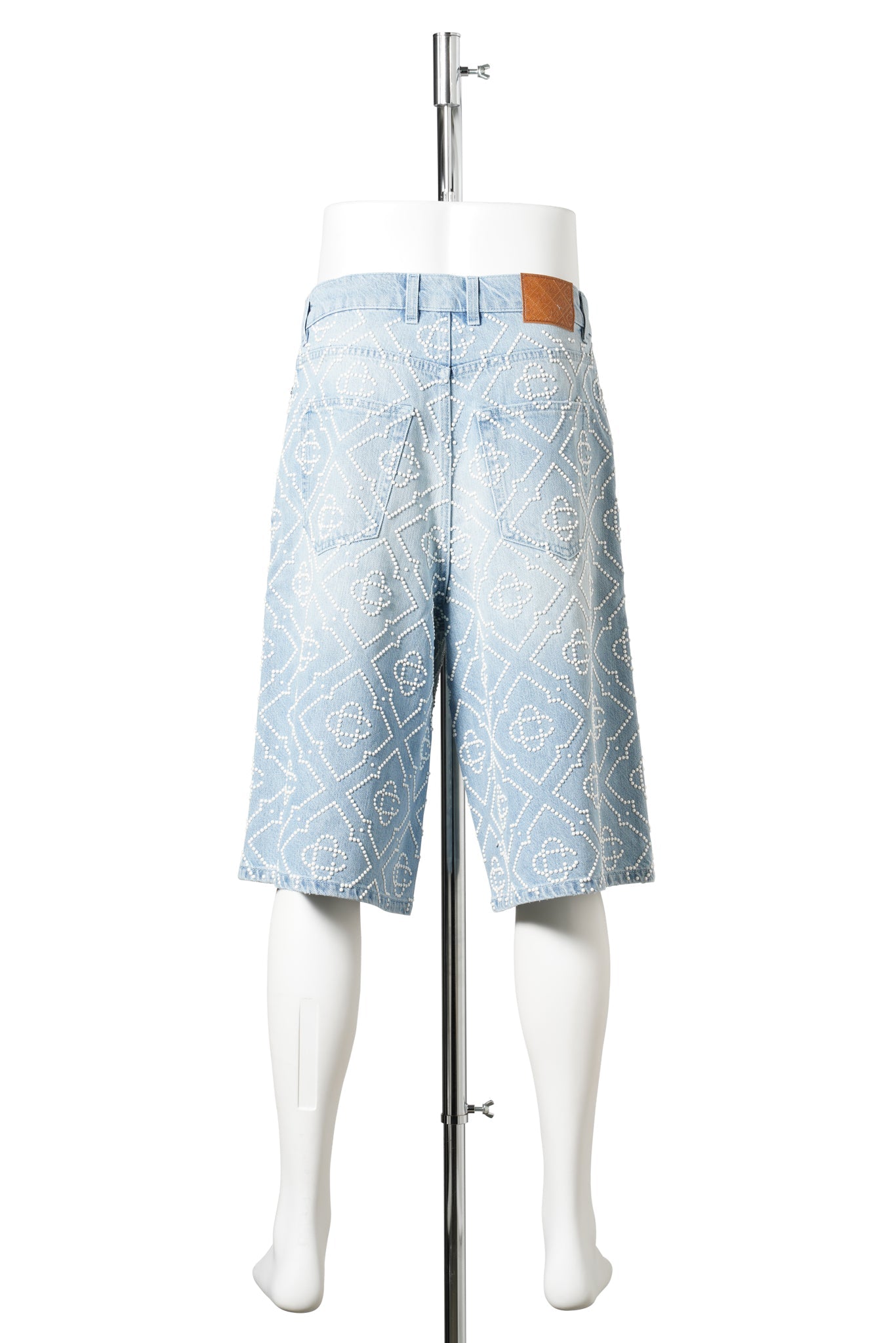 PEARL DENIM SHORTS / CSB245:PEARL MONOGRAM