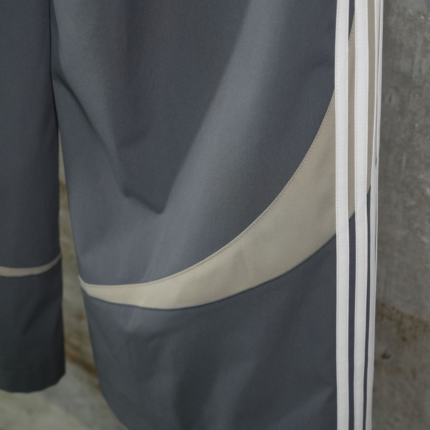 CUT-UP TRACKSUIT PANTS / 1485:ELEPHANT GREY