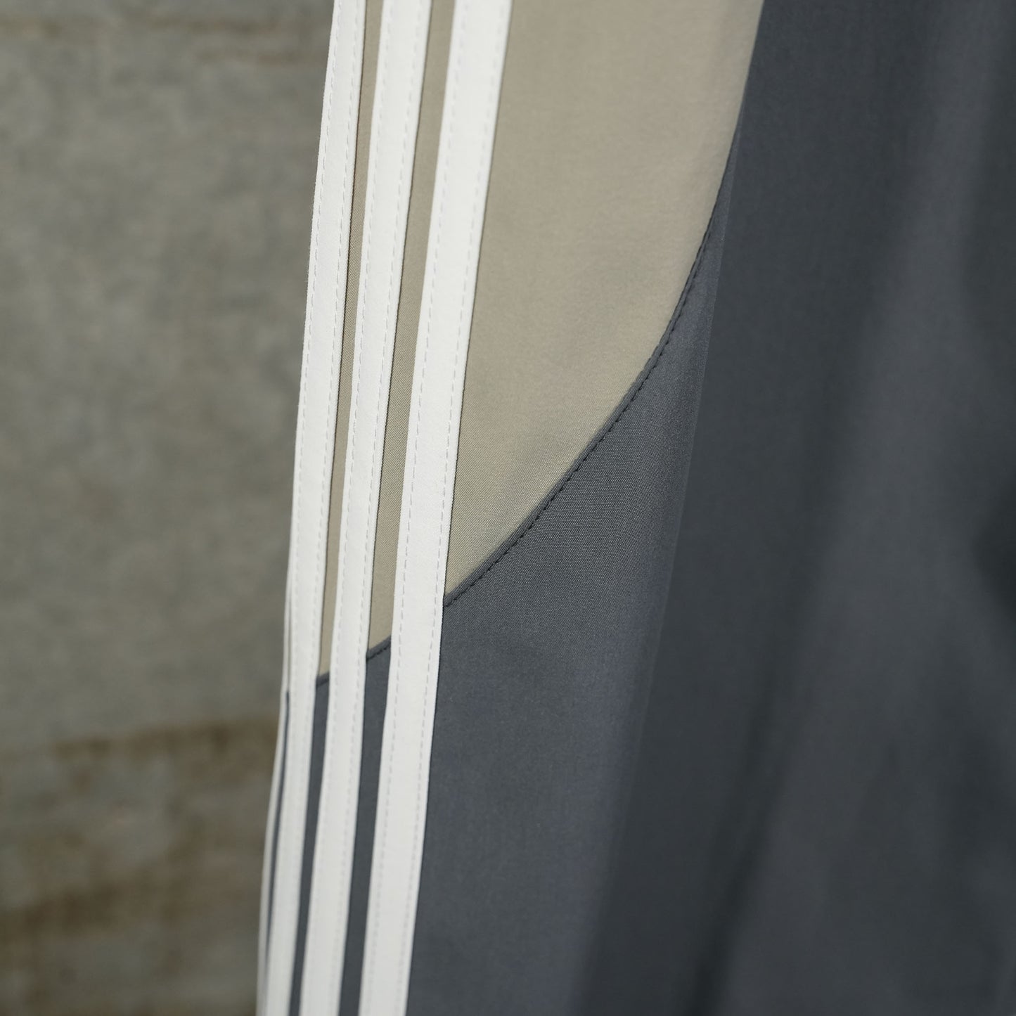 CUT-UP TRACKSUIT PANTS / 1485:ELEPHANT GREY