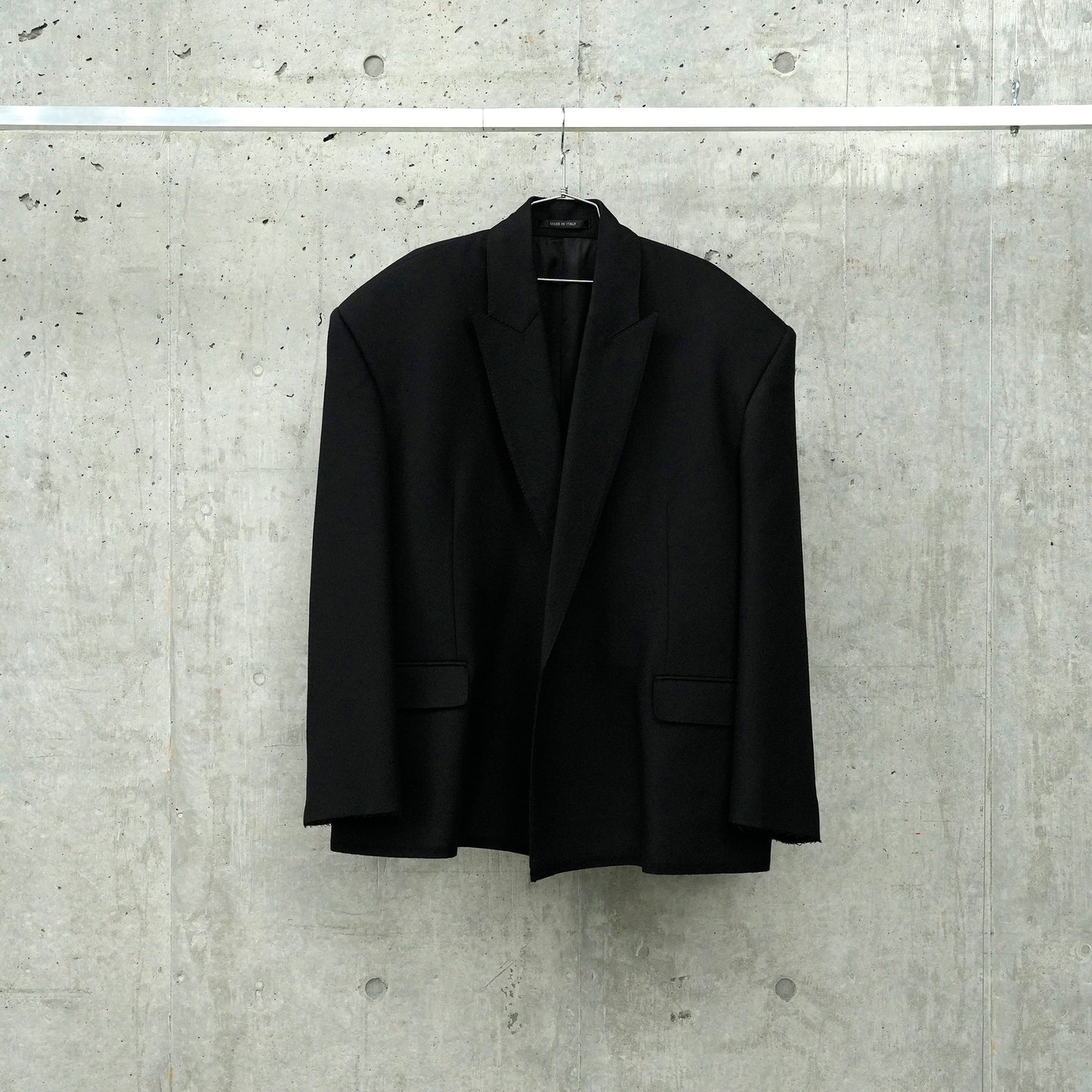 SEAMLESS TAILORED JACKET / 1000:BLACK