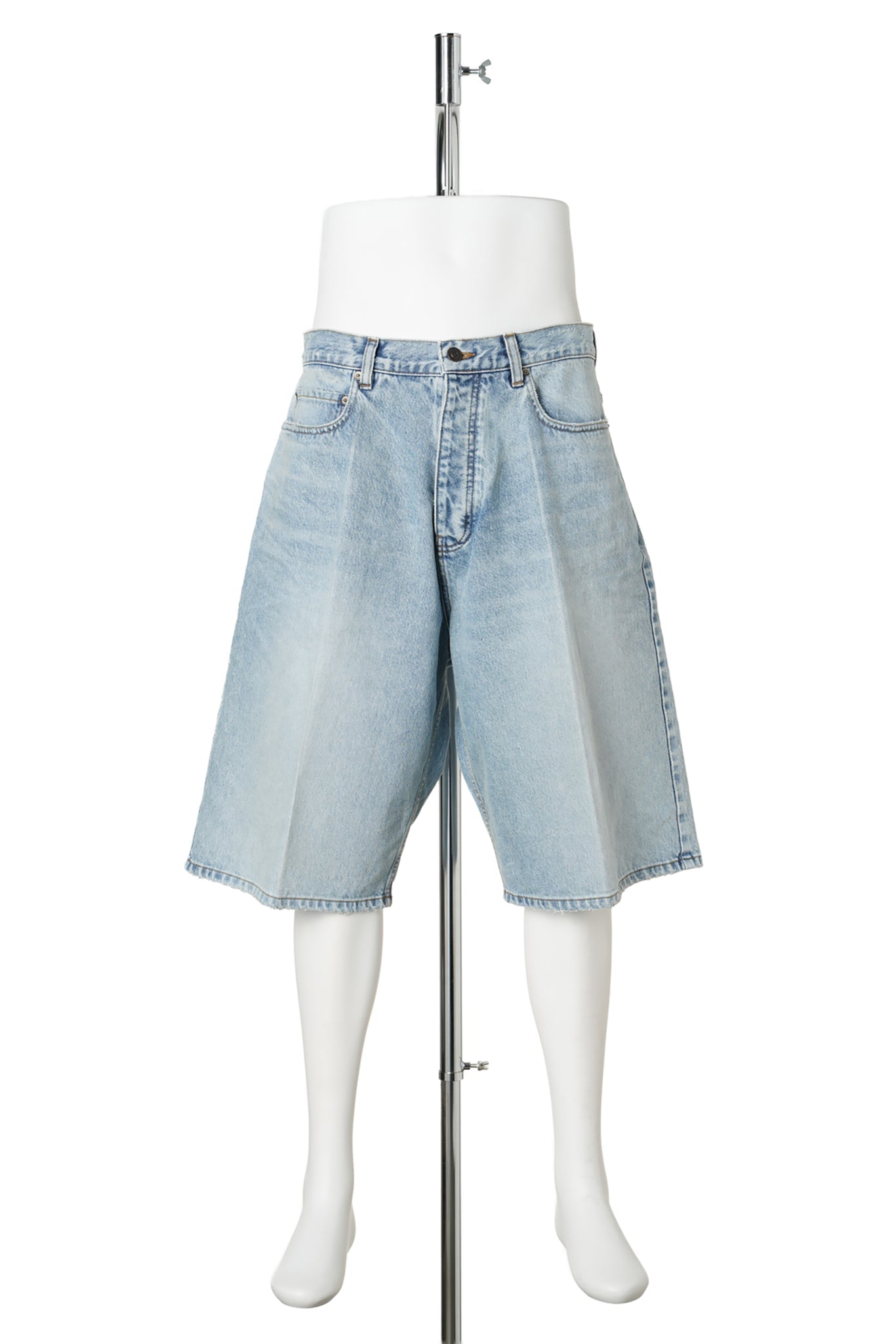 DENIM STAY PRESS SHORTS / 4020:BLEACH LIGHT BLEU