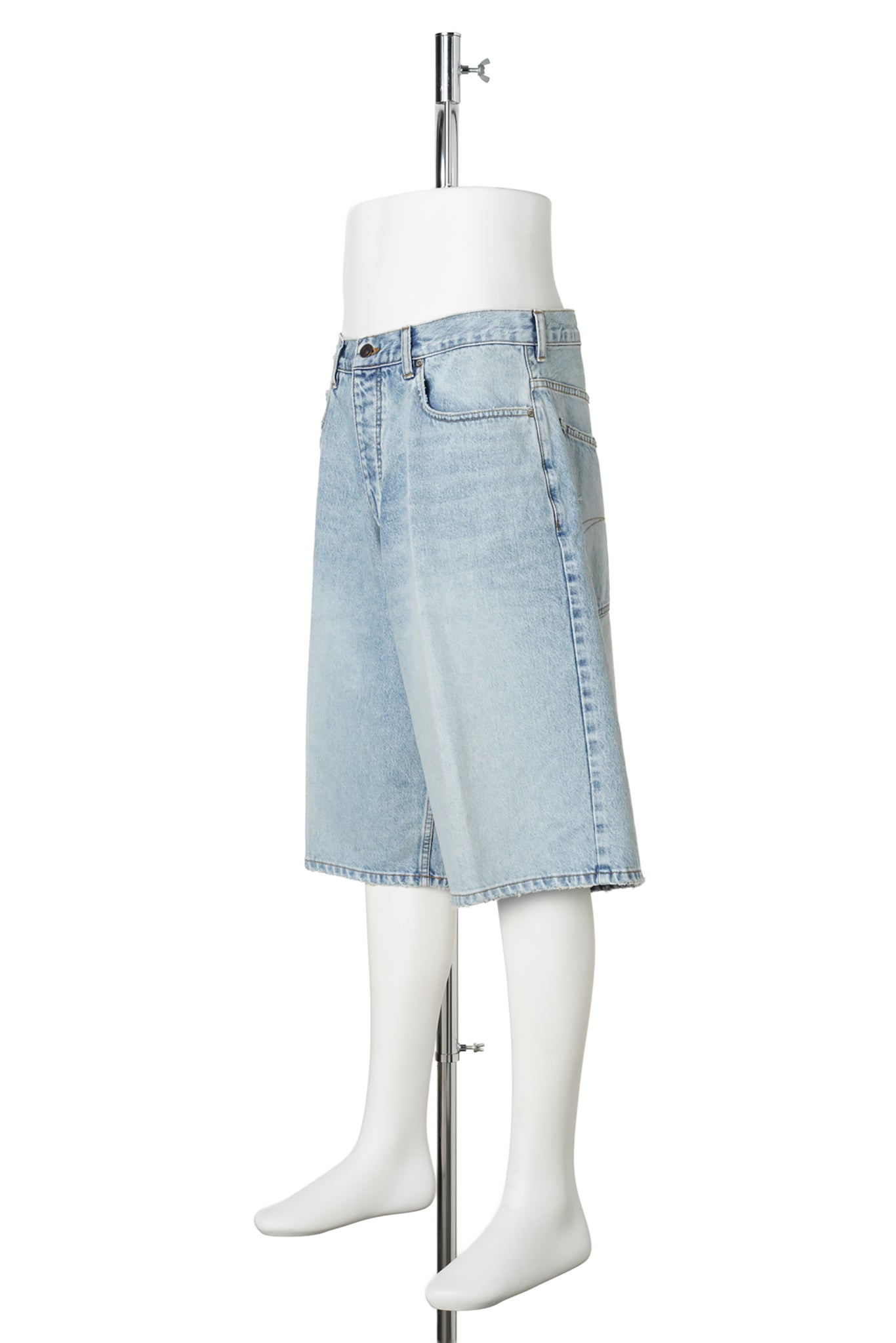 DENIM STAY PRESS SHORTS / 4020:BLEACH LIGHT BLEU