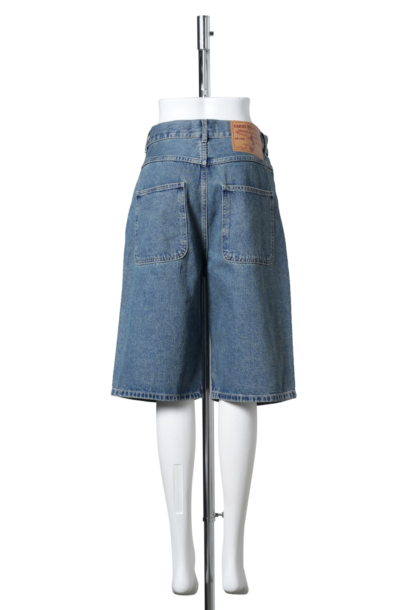 LOVE SHORTS / OFF-BLUE
