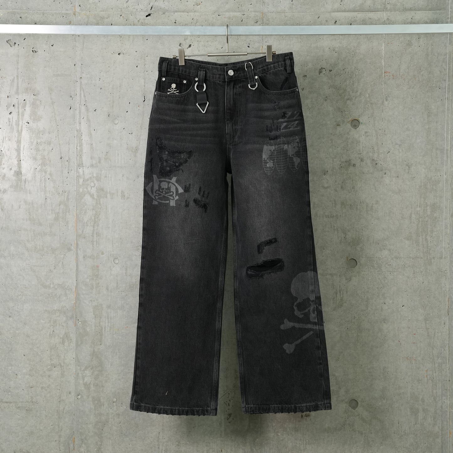 TOTEM LASER JEANS / FADED BLACK