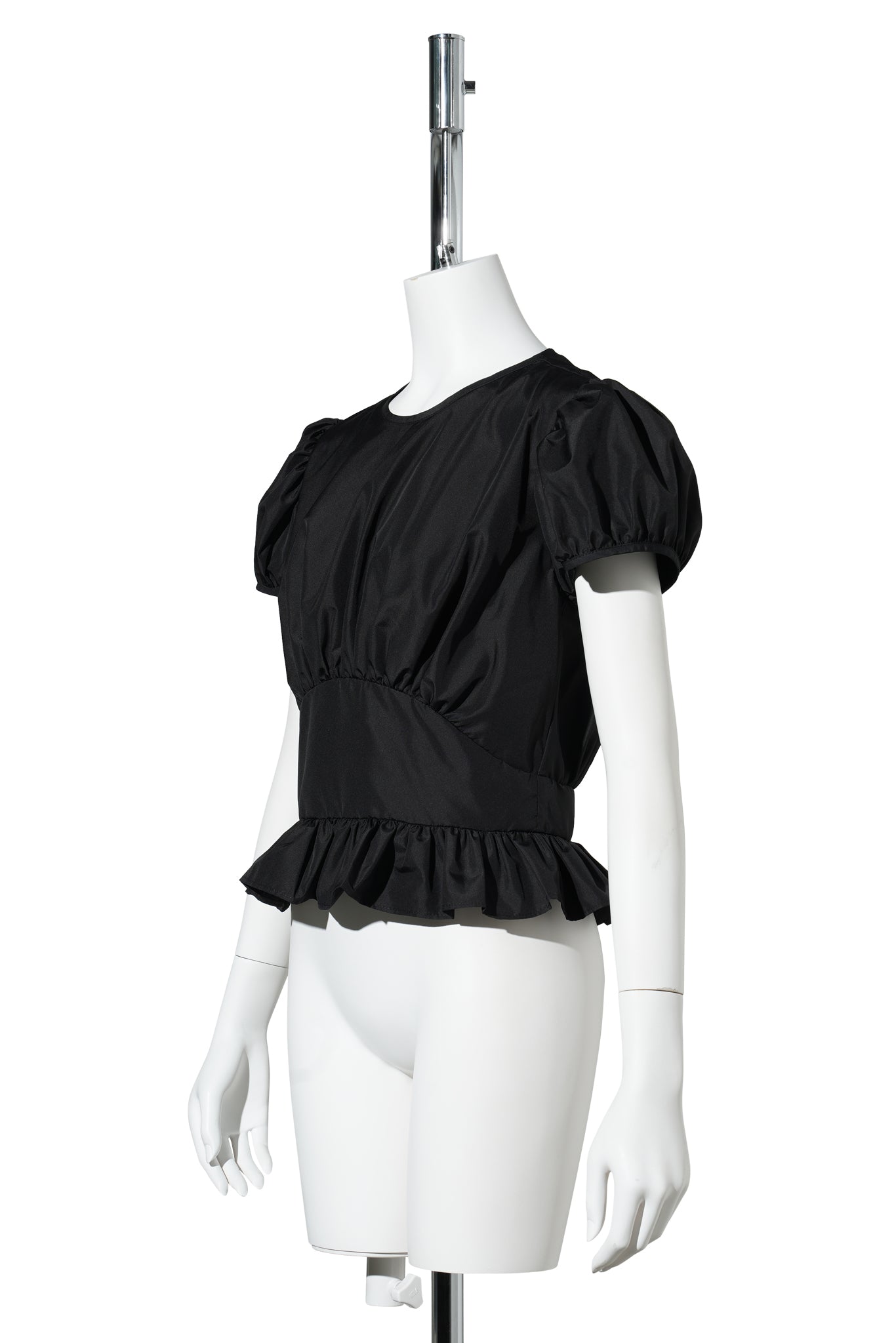 TOP WITH SHORT PUFF SLEEVE AND GATHERING / BLACK