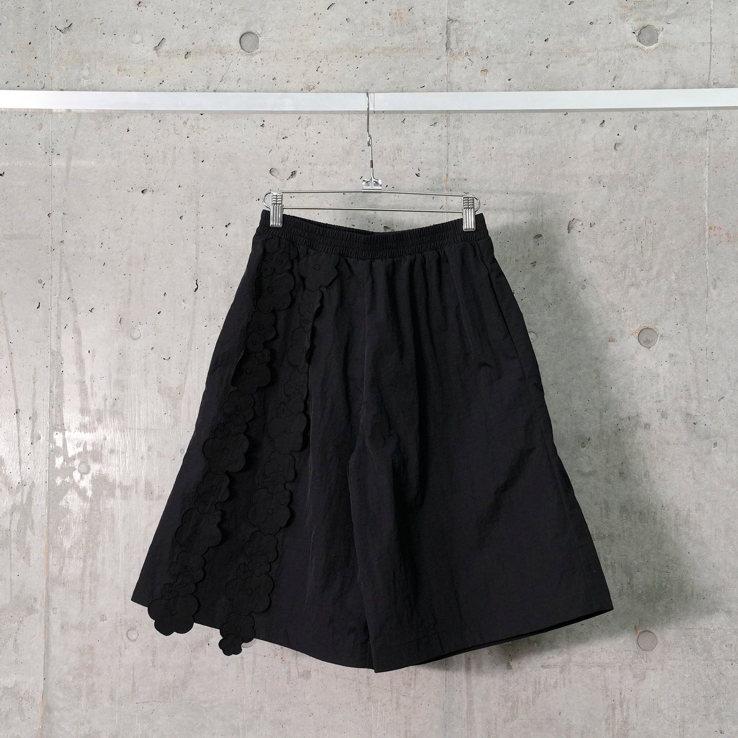 ANGEL SHORTS RECYCLED TAFFETA / BLACK