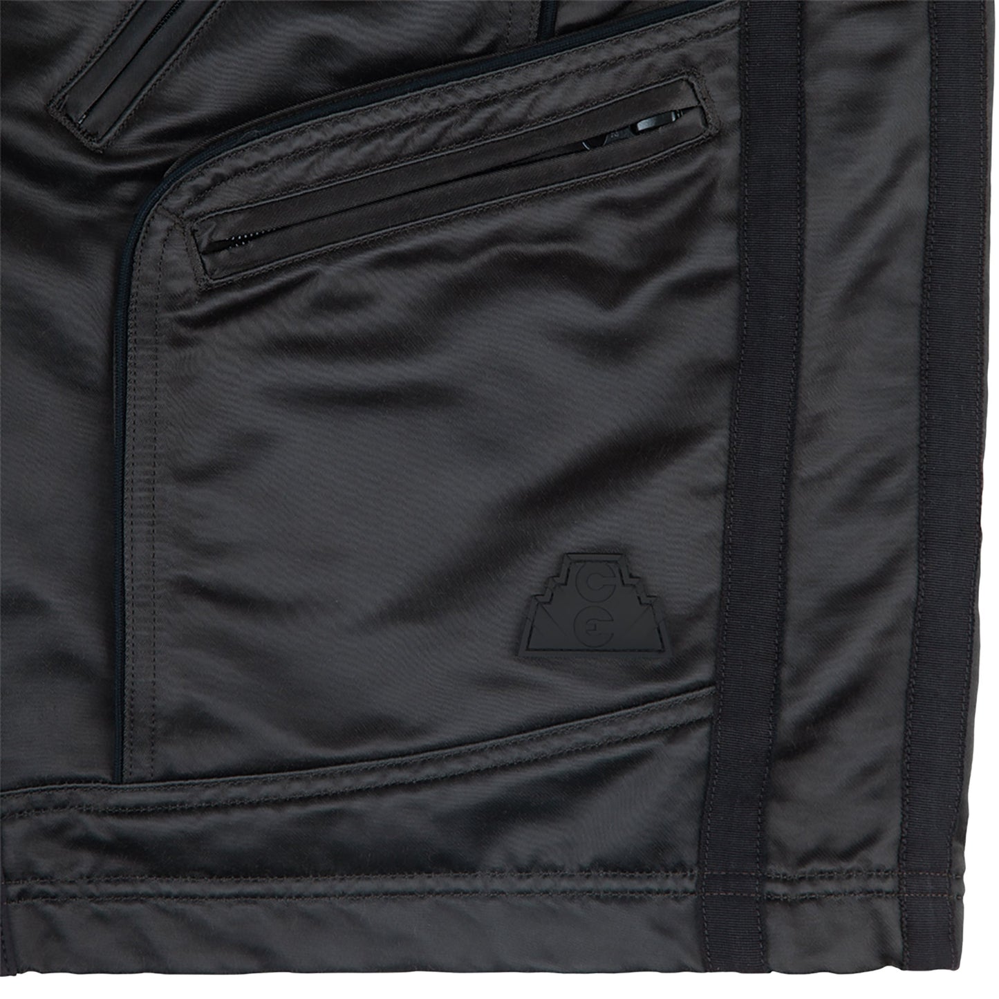 ACTIVITY SHORTS / CHARCOAL