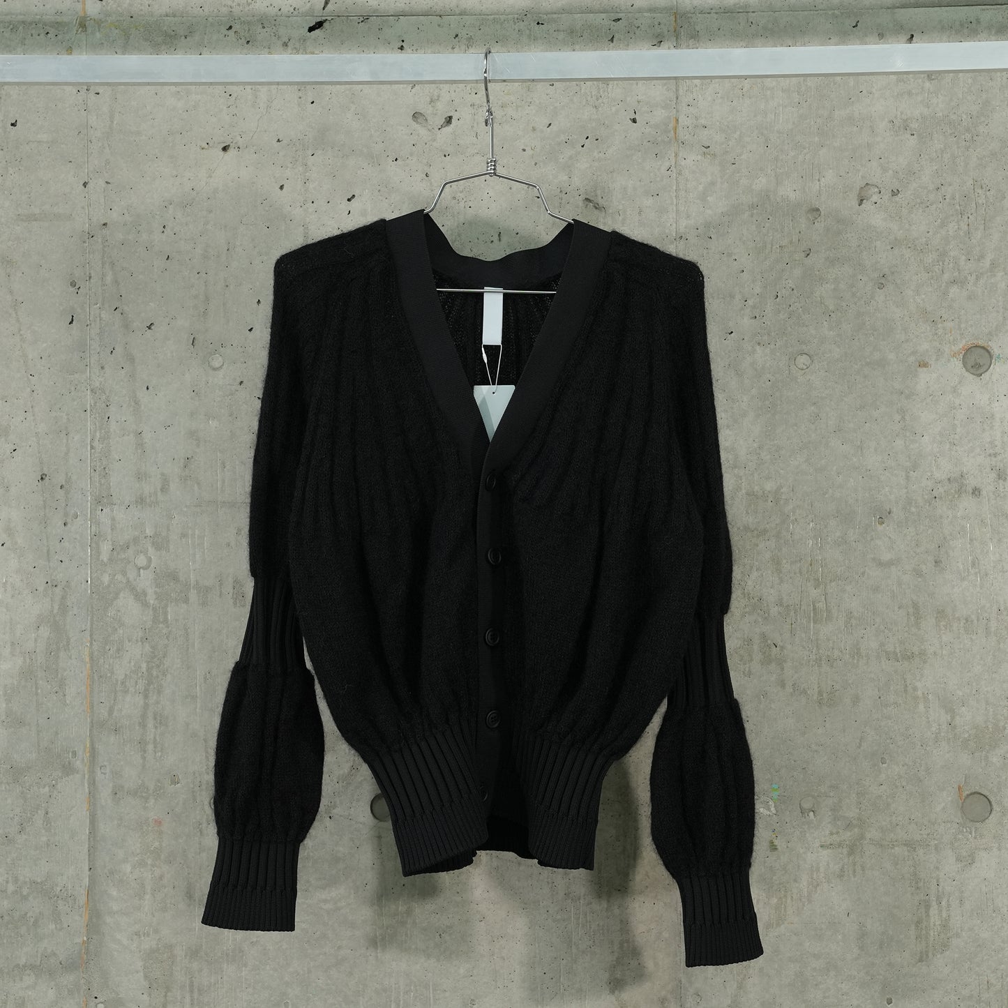 FLUTED MOHAIR CARDIGAN / BLACK