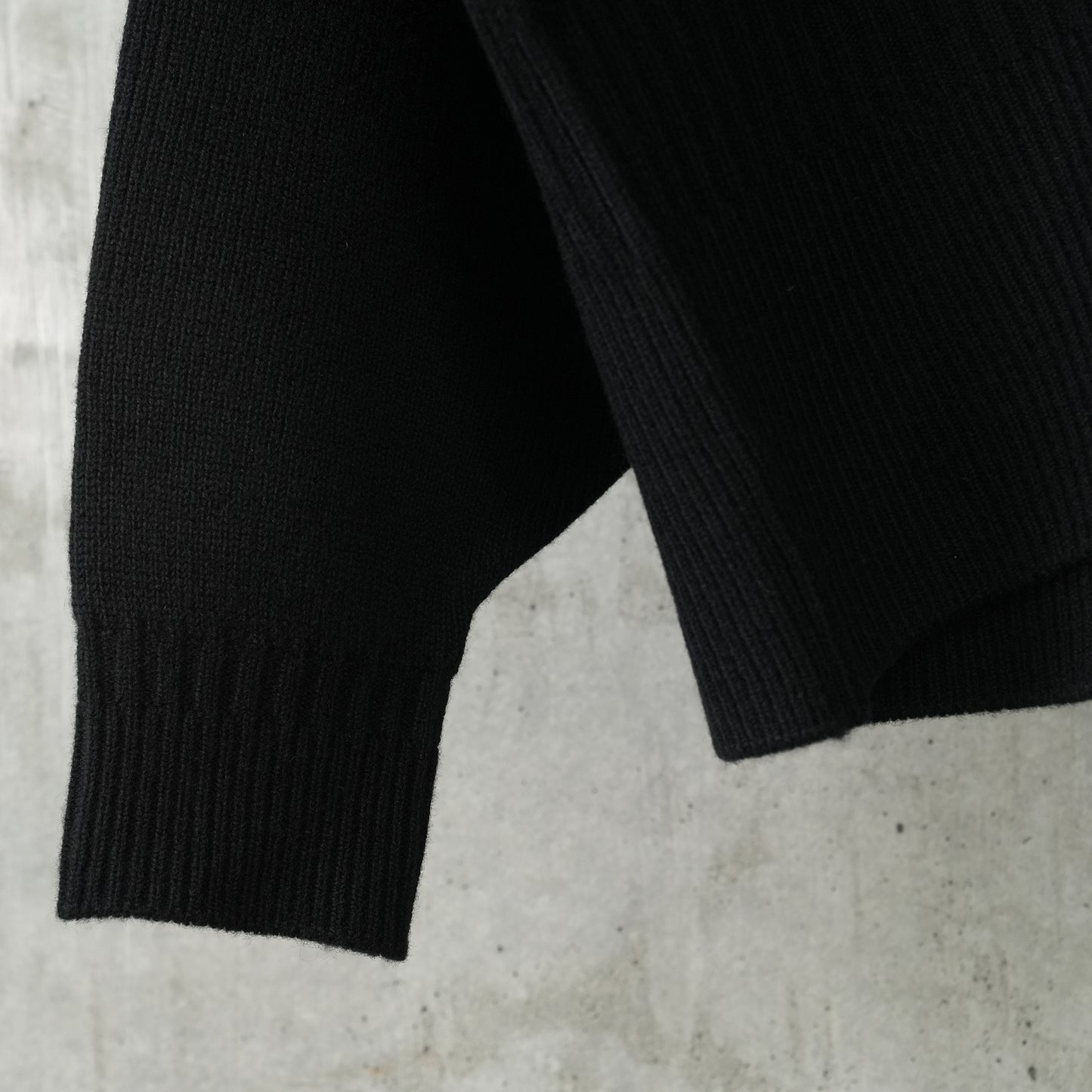 WOOL MILAN CARDIGAN / BLACK