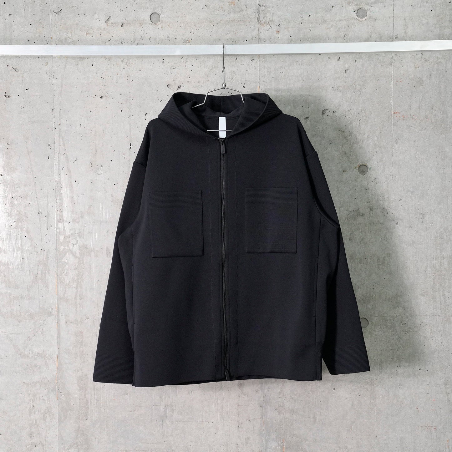 MILAN HOODIE JACKET / BLACK