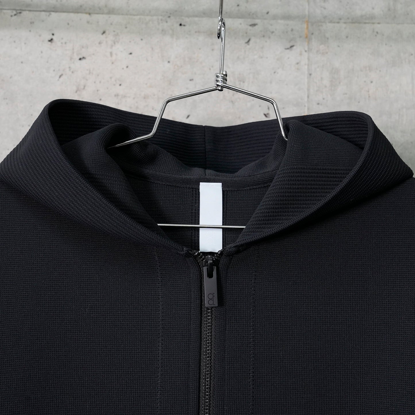 MILAN HOODIE JACKET / BLACK