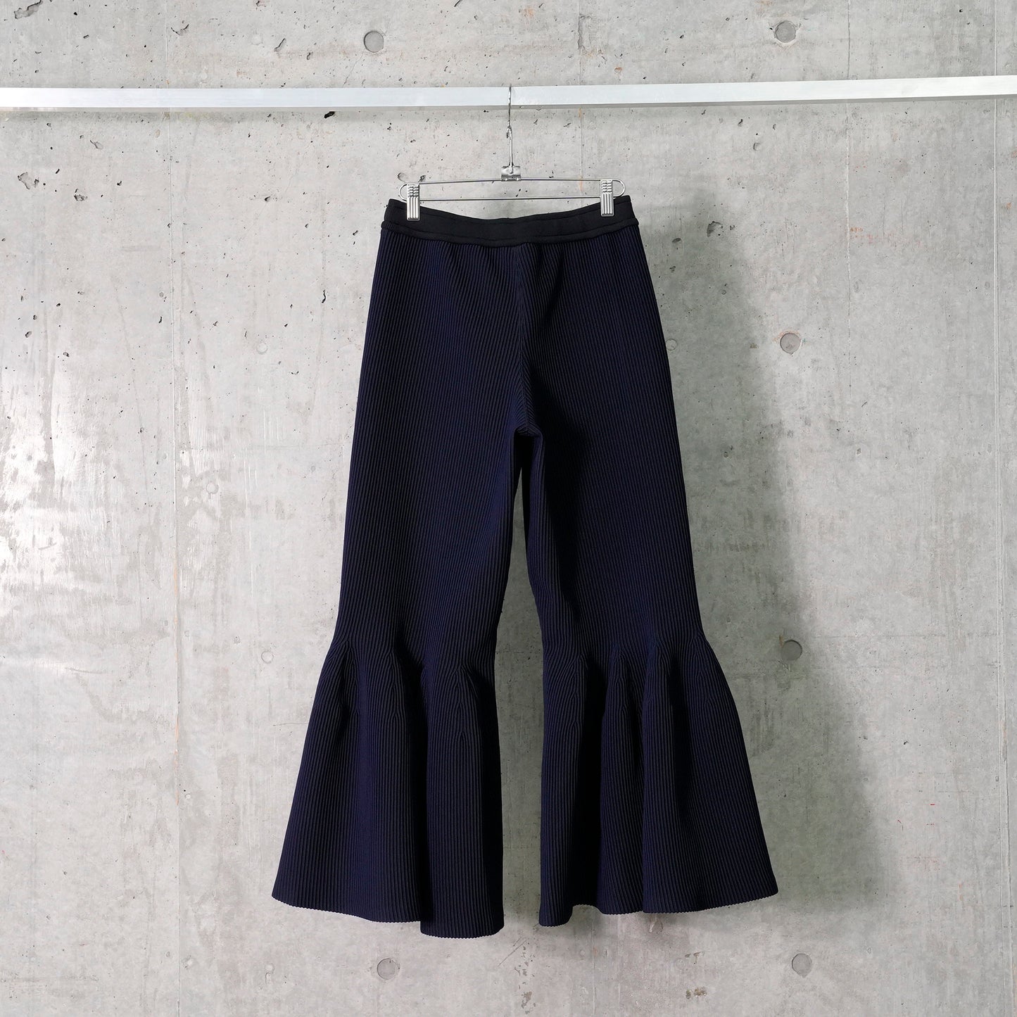 HYPHA BELL BOTTOM PANTS / NAVY BLACK