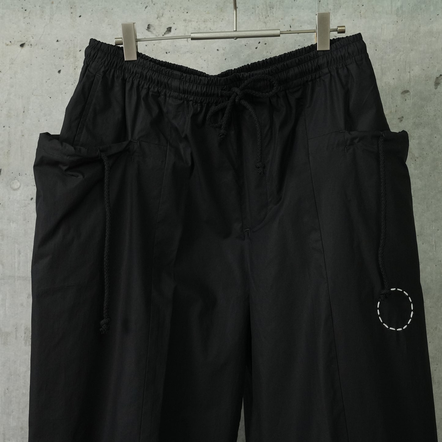 CIRCLE TROUSER / BLACK