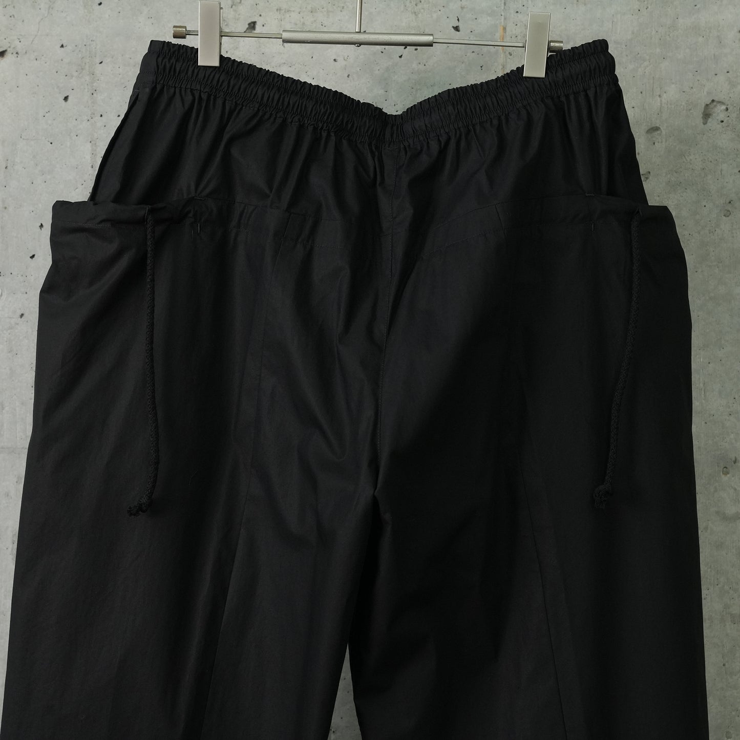 CIRCLE TROUSER / BLACK