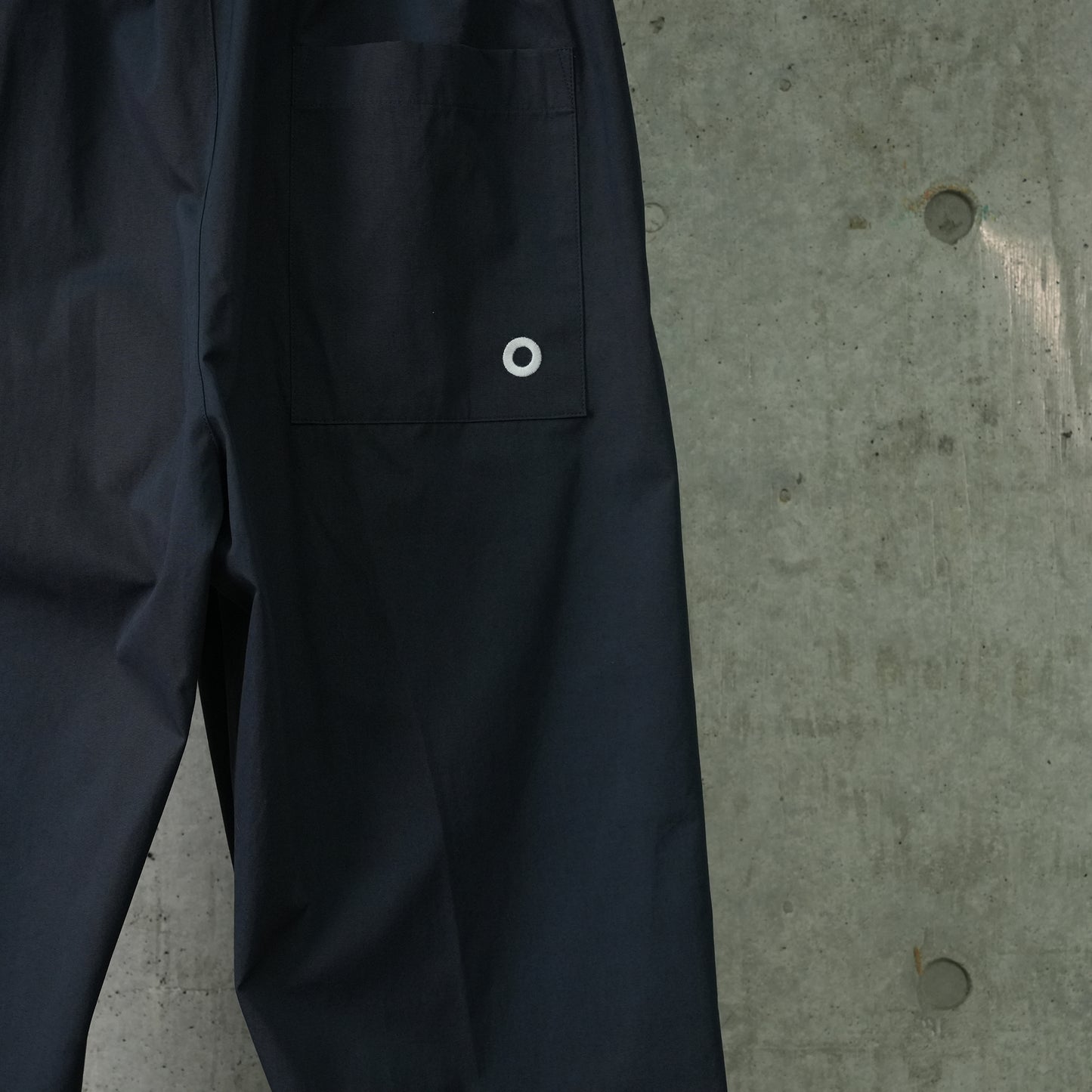 CIRCLE WORKER TROUSER / NAVY