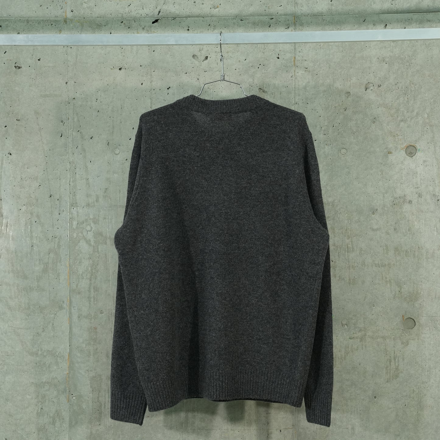 SCOTS WOLF JUMPER / GRAY