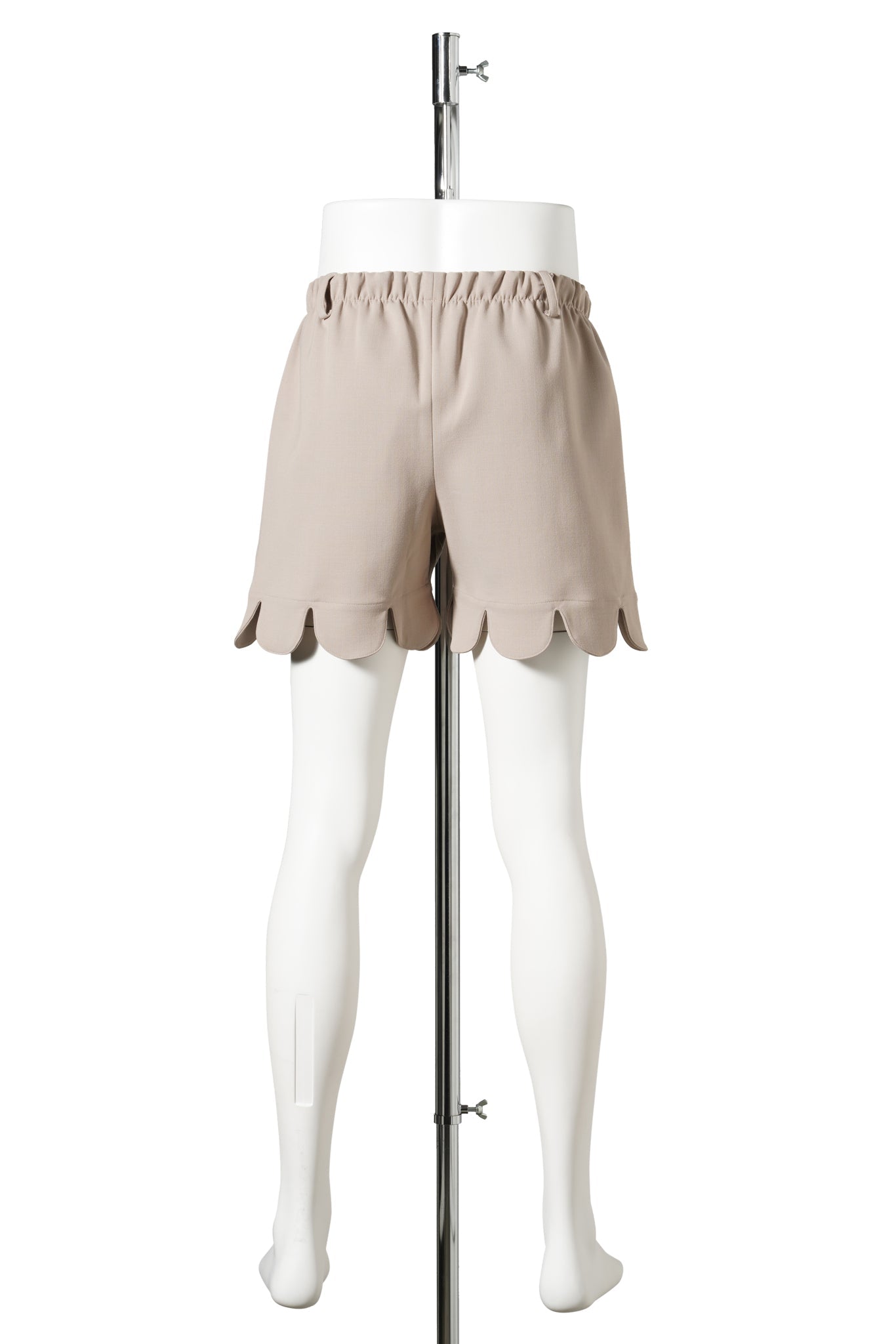 FORMAL SCALLOPED BOXER SHORTS / BEIGE