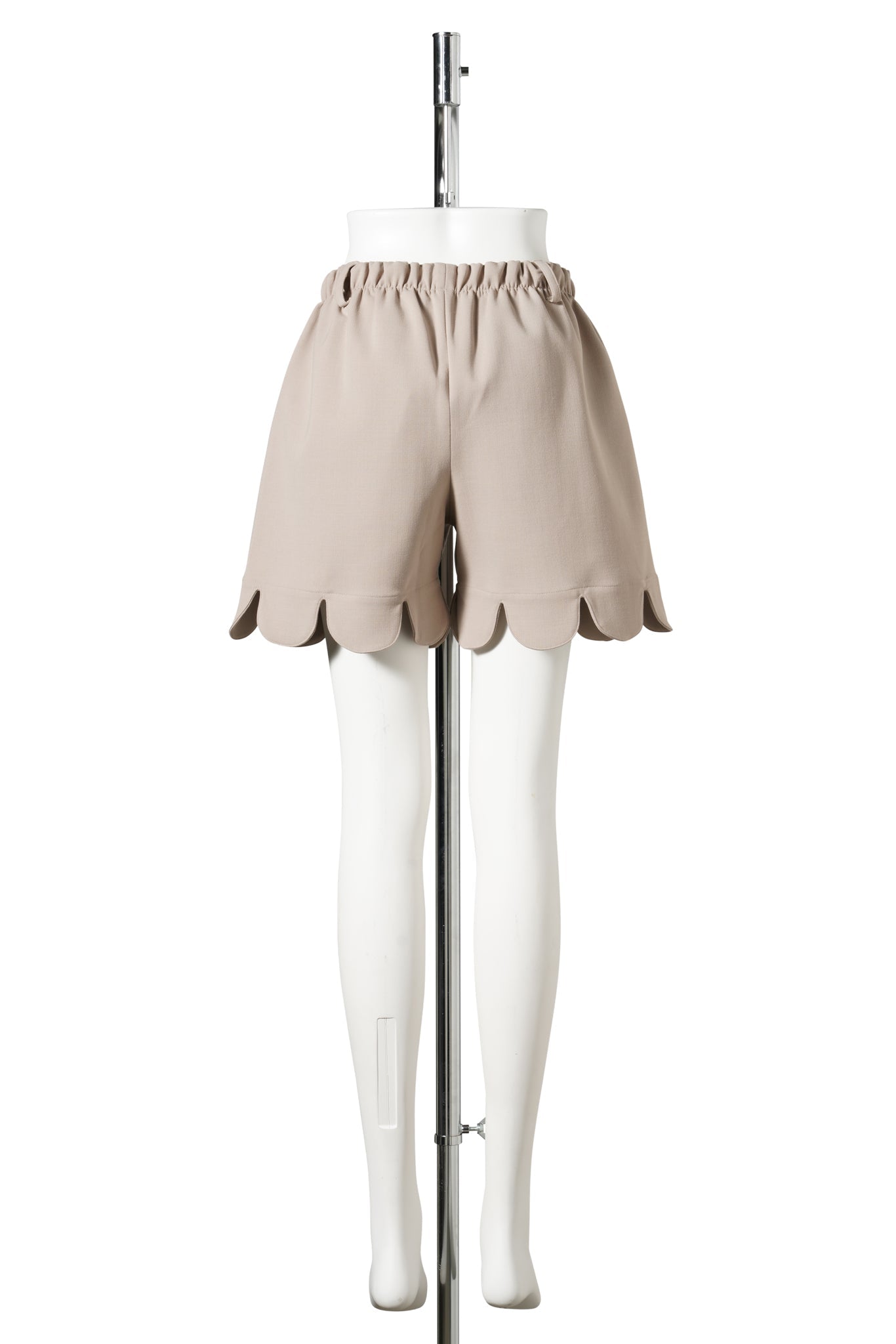 FORMAL SCALLOPED BOXER SHORTS / BEIGE