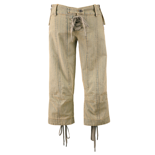 WASH STRIPED DENIM CAPRI WITH LACING DETAILS / TAN STRIPE