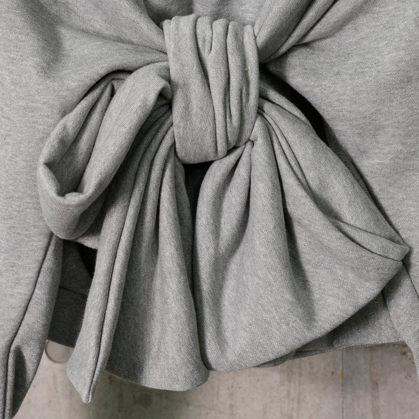 BOW HOODIE / GREY